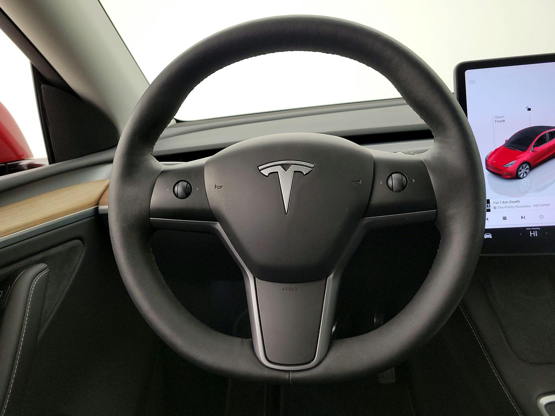 Thumbnail: 2023 Tesla Model Y - 10