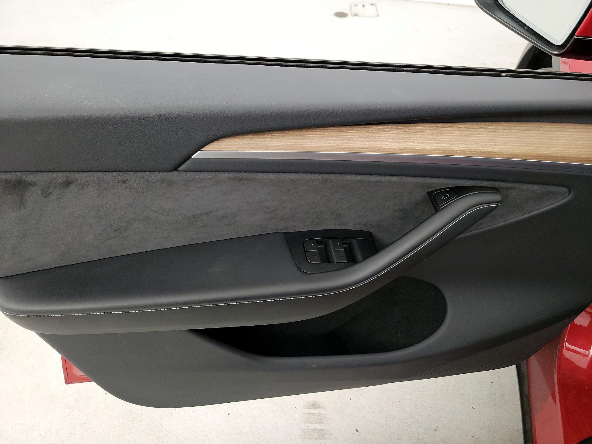 Thumbnail: 2023 Tesla Model Y - 12