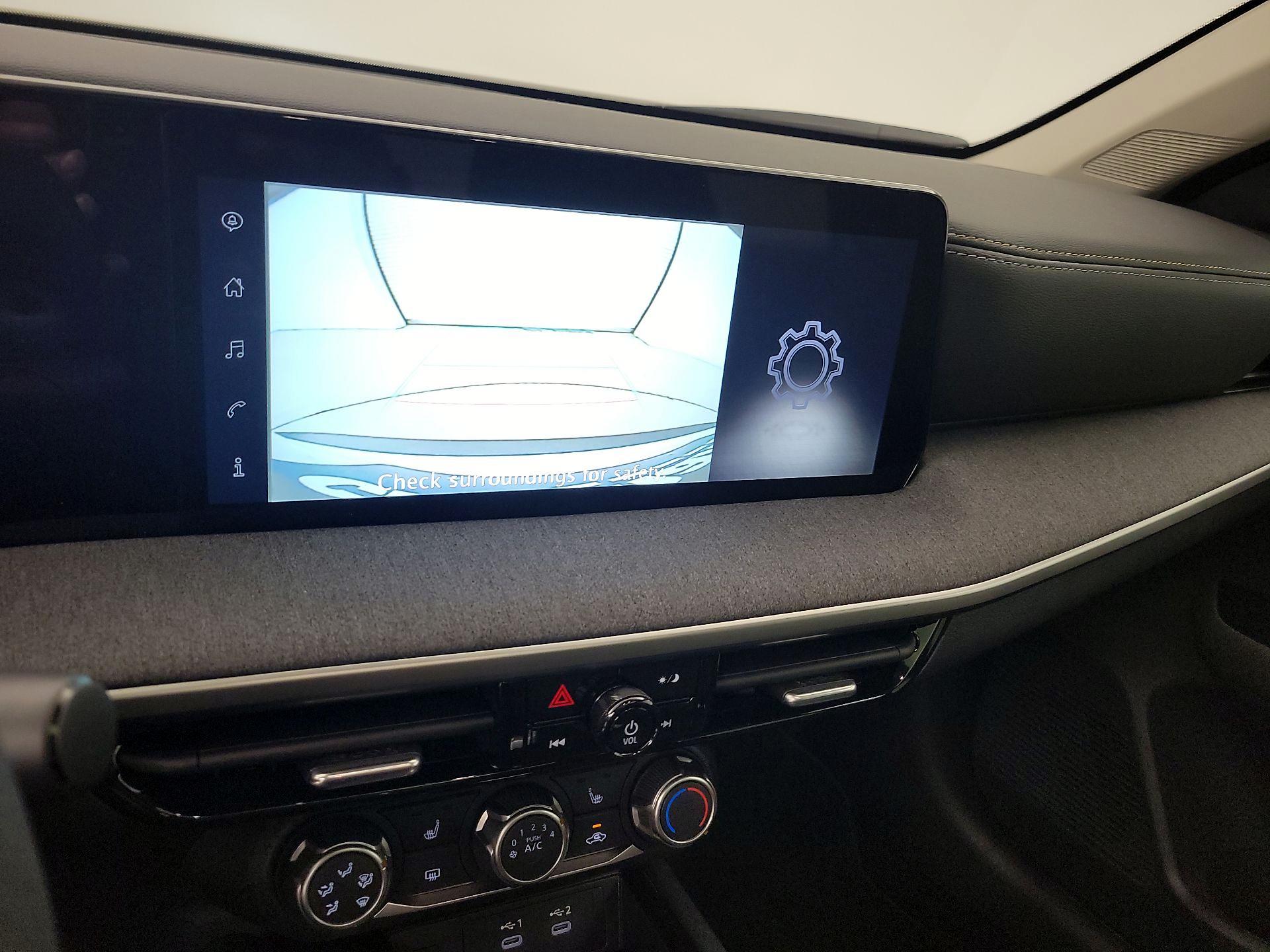 Thumbnail: 2025 Nissan Kicks - 14