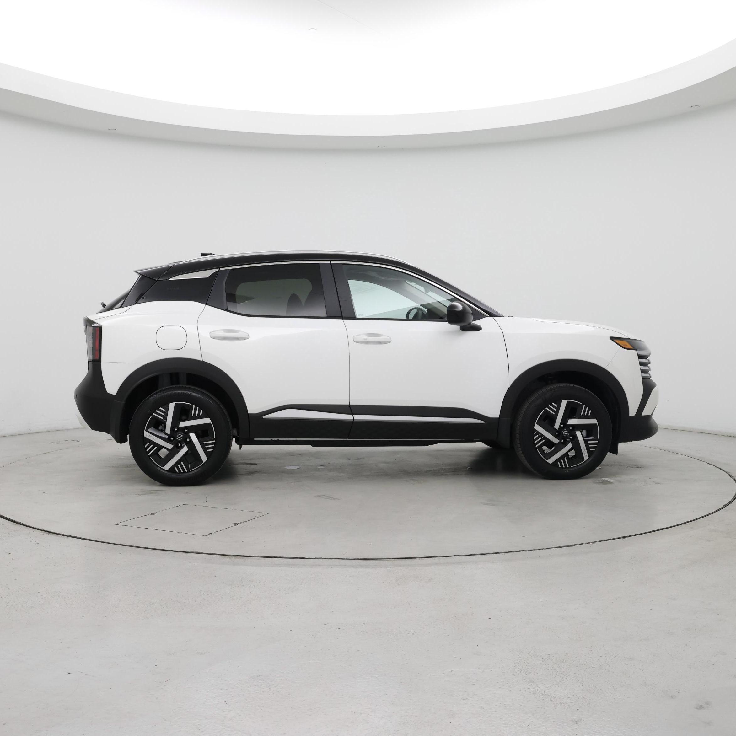 Thumbnail: 2025 Nissan Kicks - 7