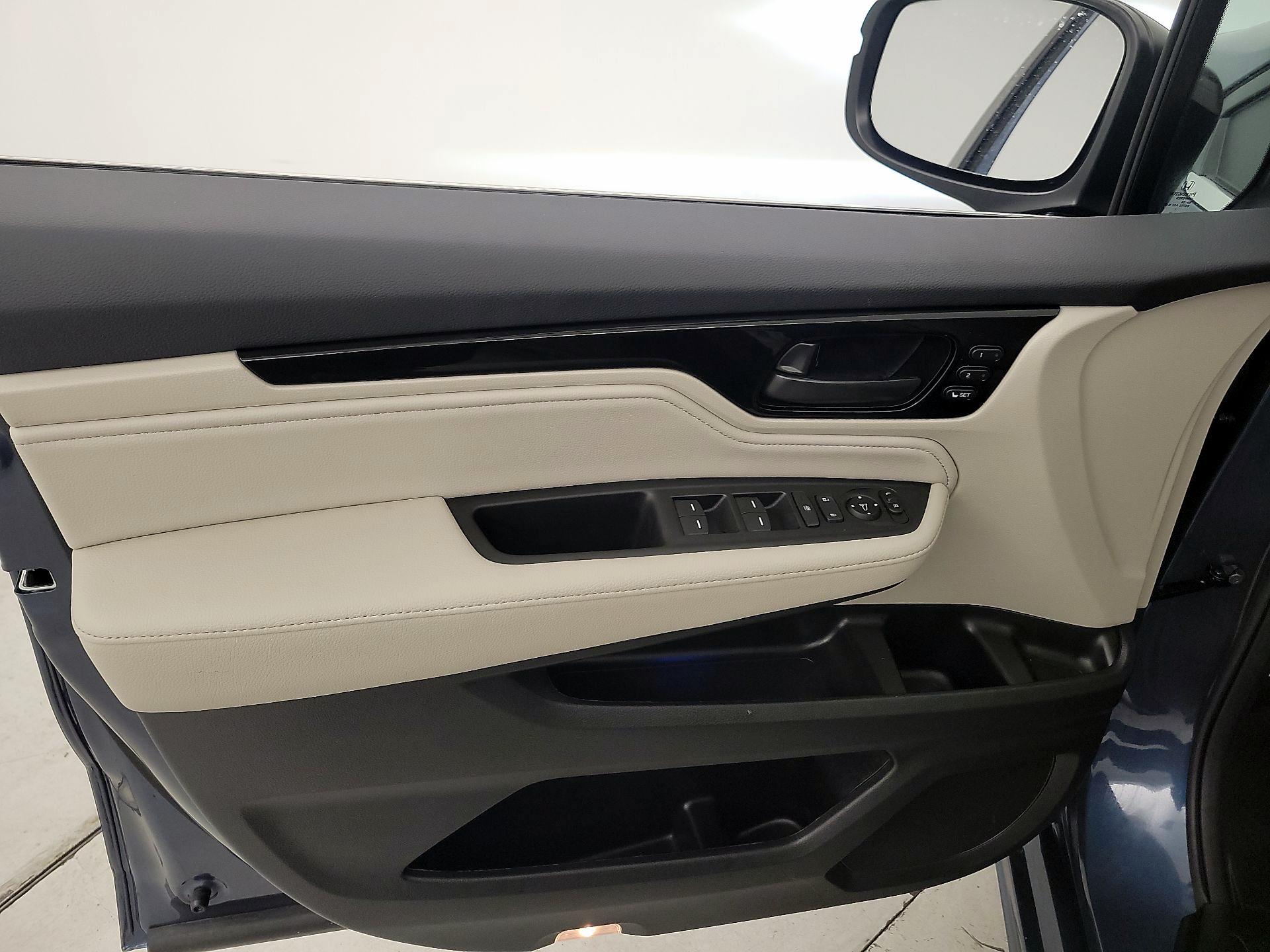 Thumbnail: 2026 Honda Odyssey - 12