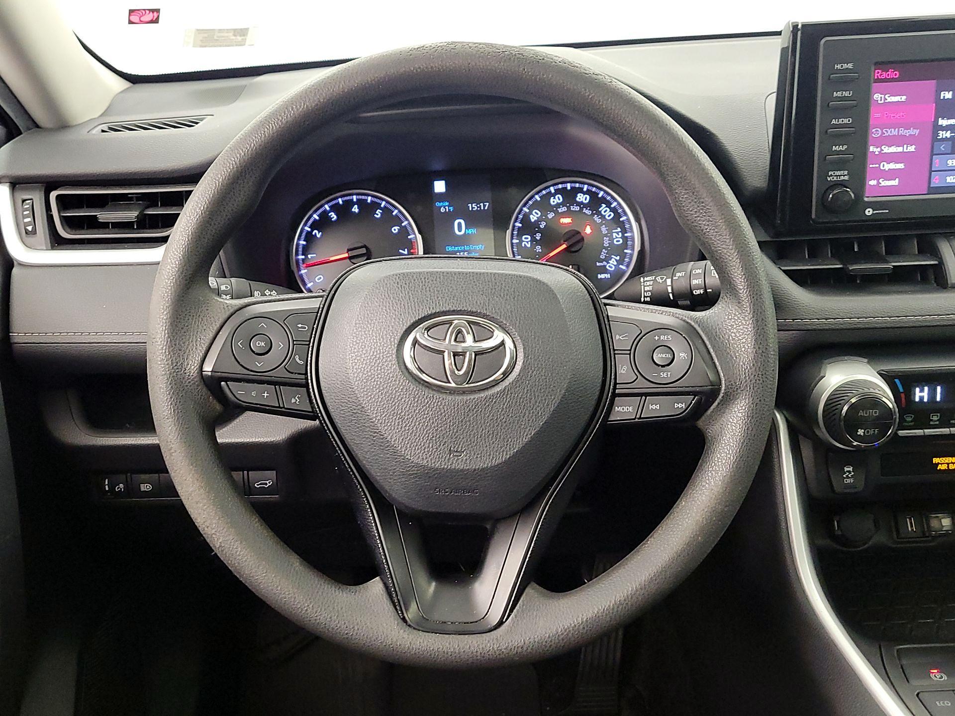 Thumbnail: 2021 Toyota RAV4 - 10