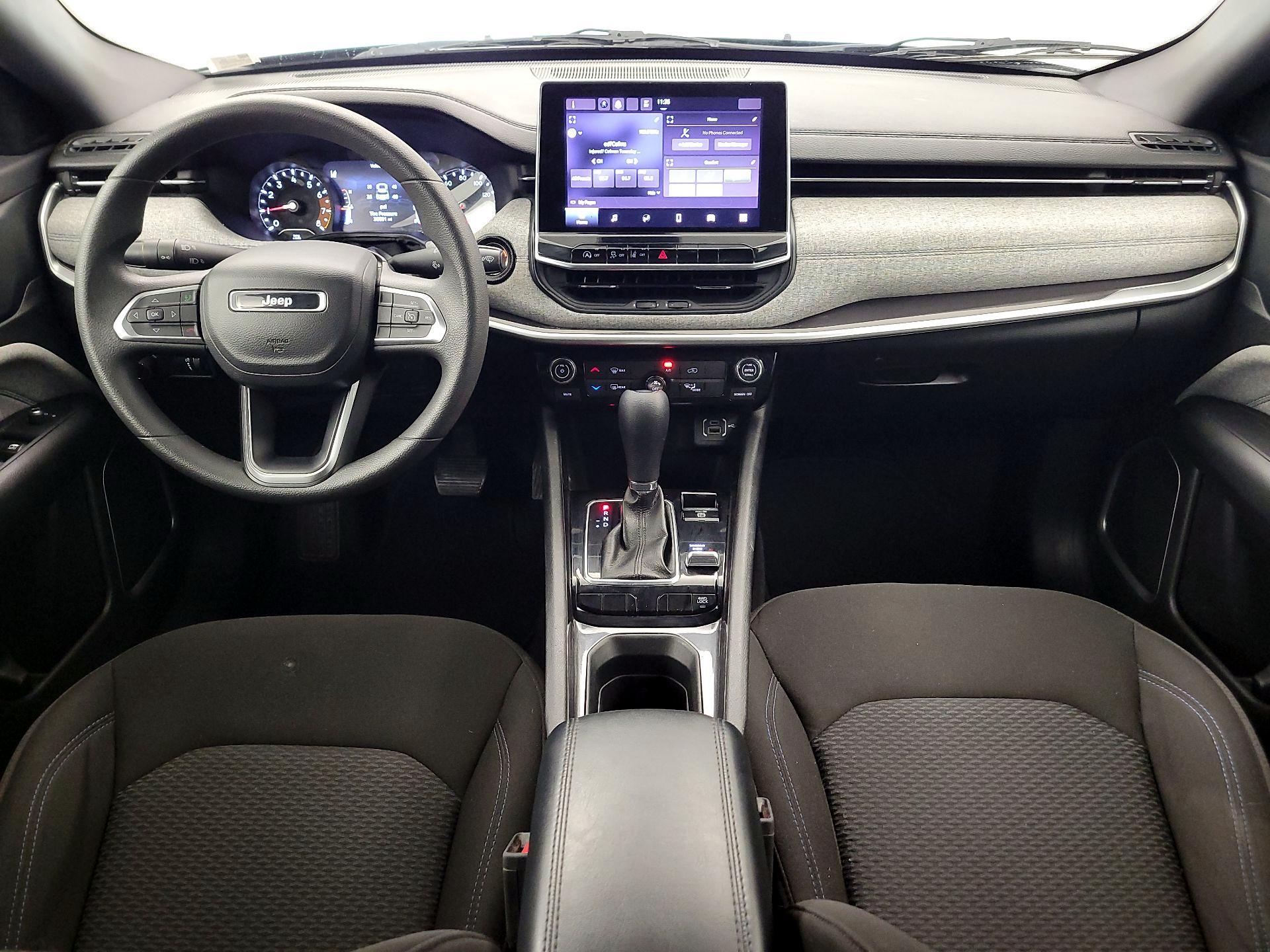 Thumbnail: 2023 Jeep Compass - 9