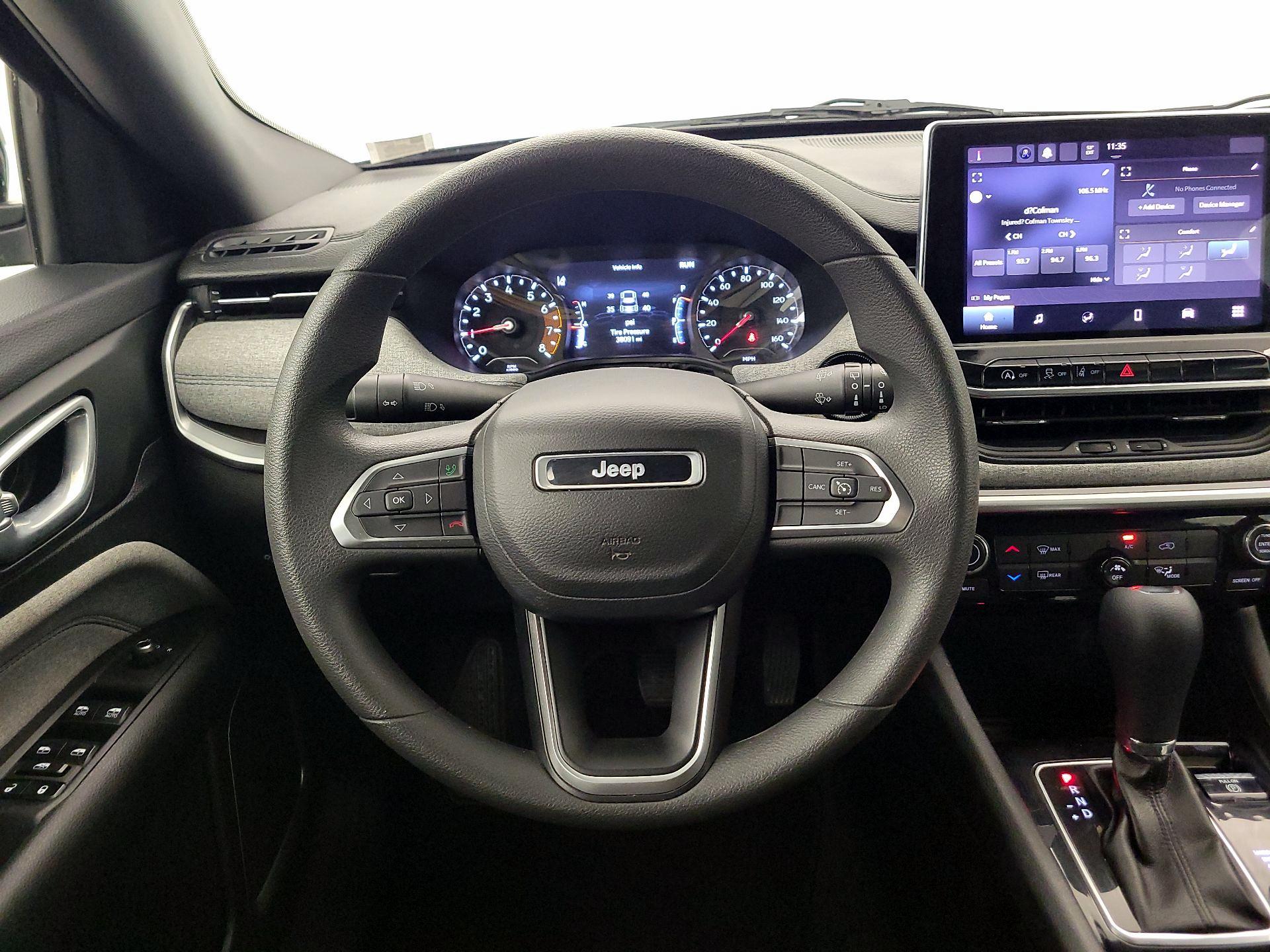 Thumbnail: 2023 Jeep Compass - 10