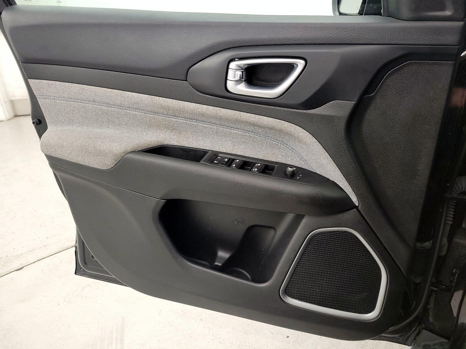 Thumbnail: 2023 Jeep Compass - 12