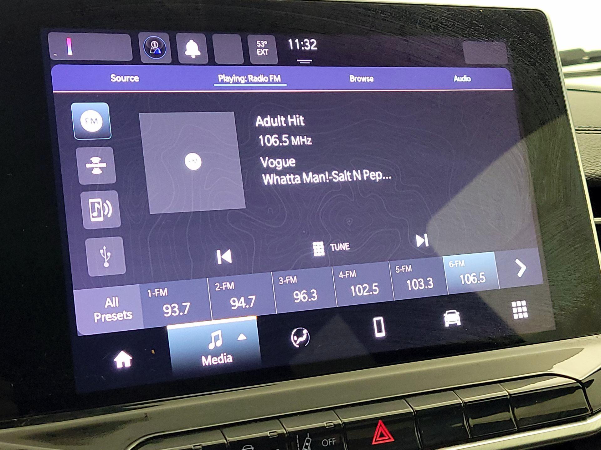 Thumbnail: 2023 Jeep Compass - 15