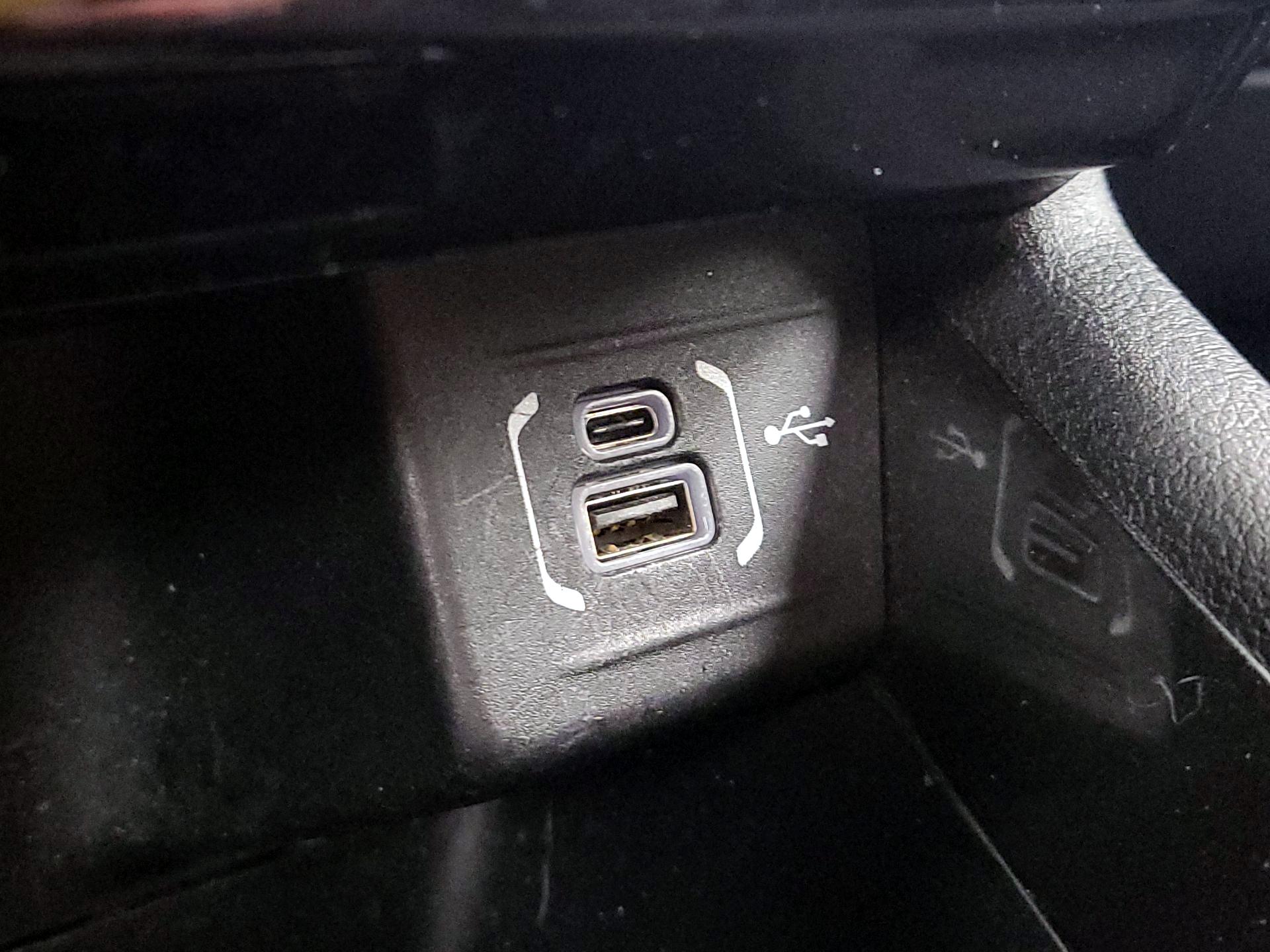 Thumbnail: 2023 Jeep Compass - 18