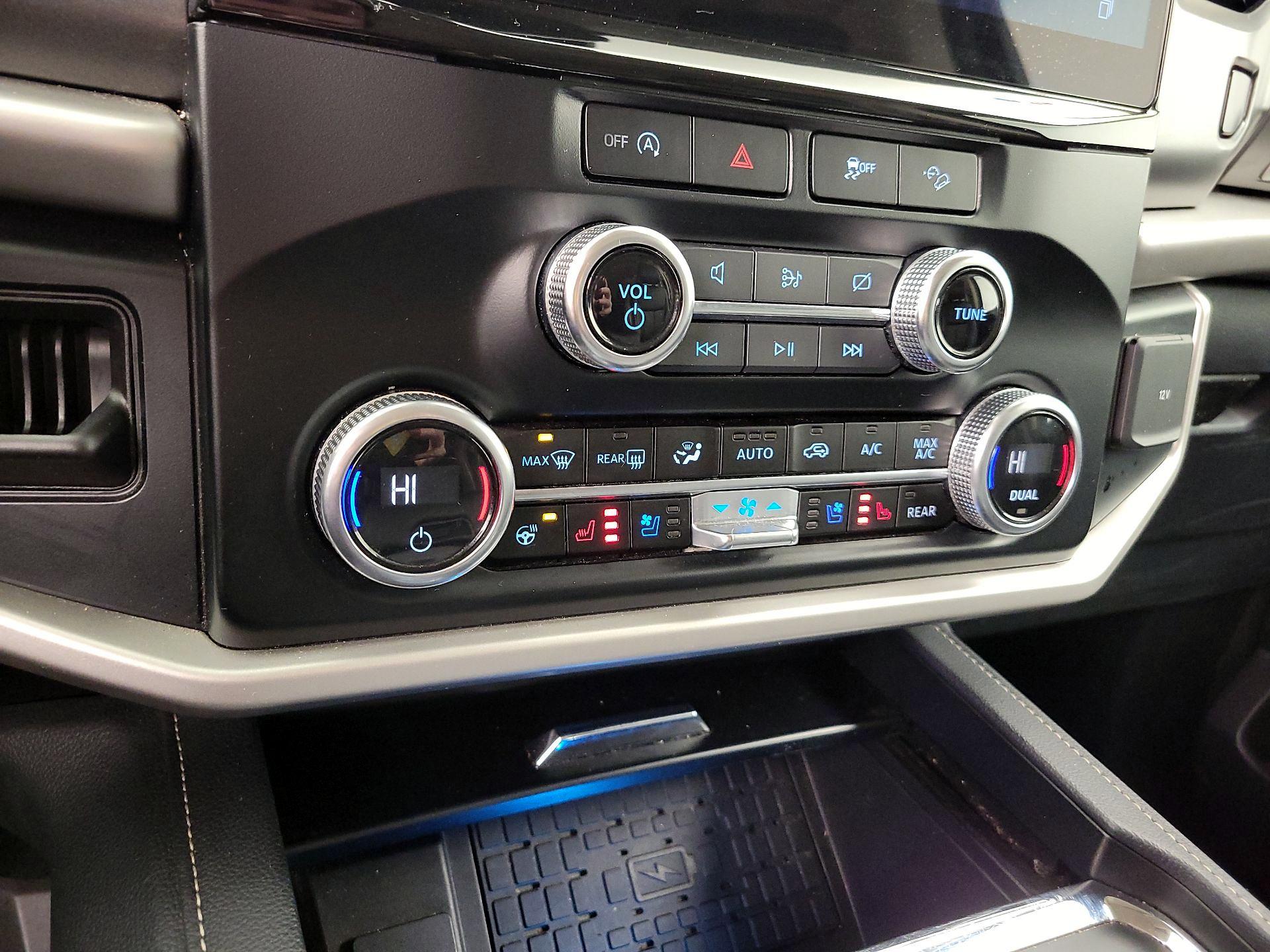 Thumbnail: 2024 Ford Expedition - 17