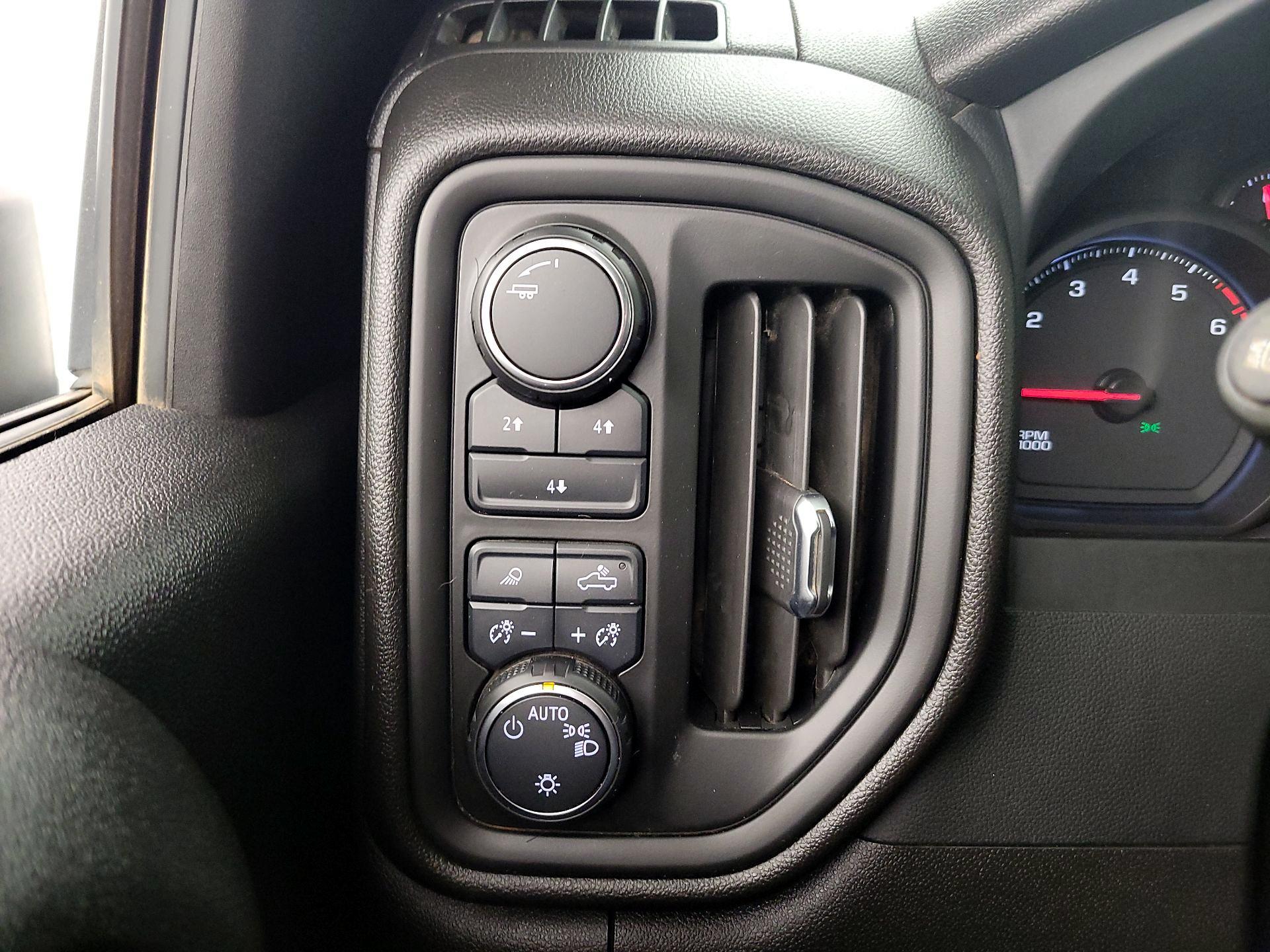 Thumbnail: 2024 Chevrolet Silverado 2500 - 13