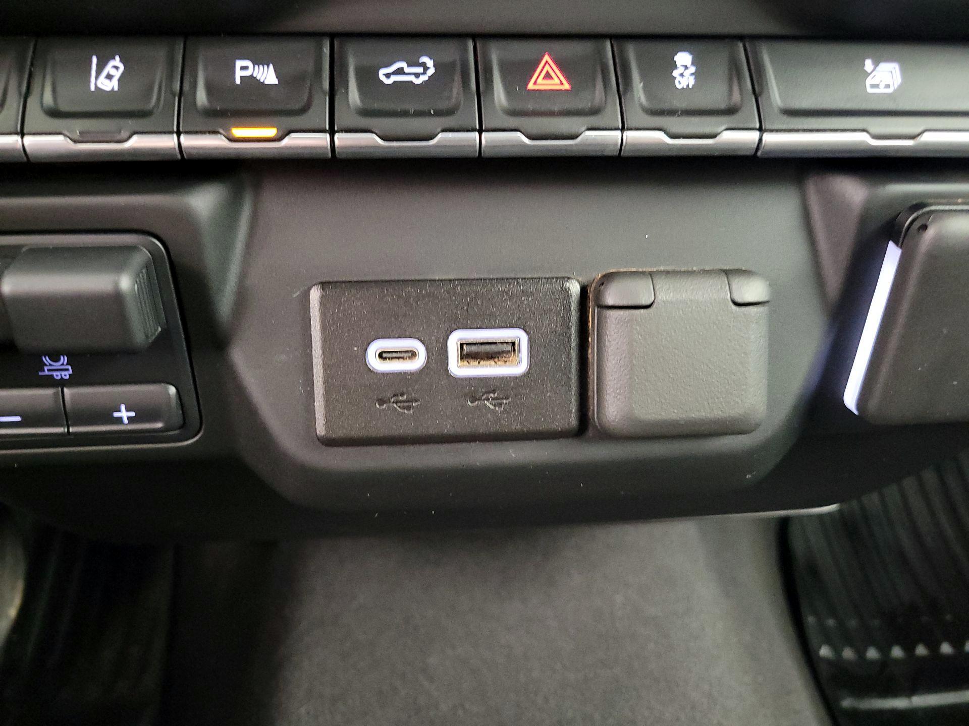 Thumbnail: 2024 Chevrolet Silverado 2500 - 18