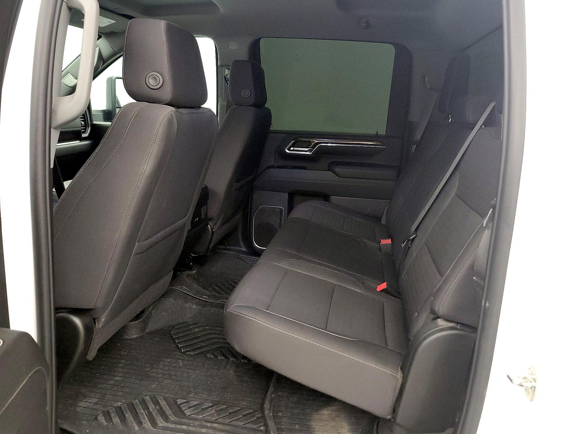 Thumbnail: 2024 Chevrolet Silverado 2500 - 19