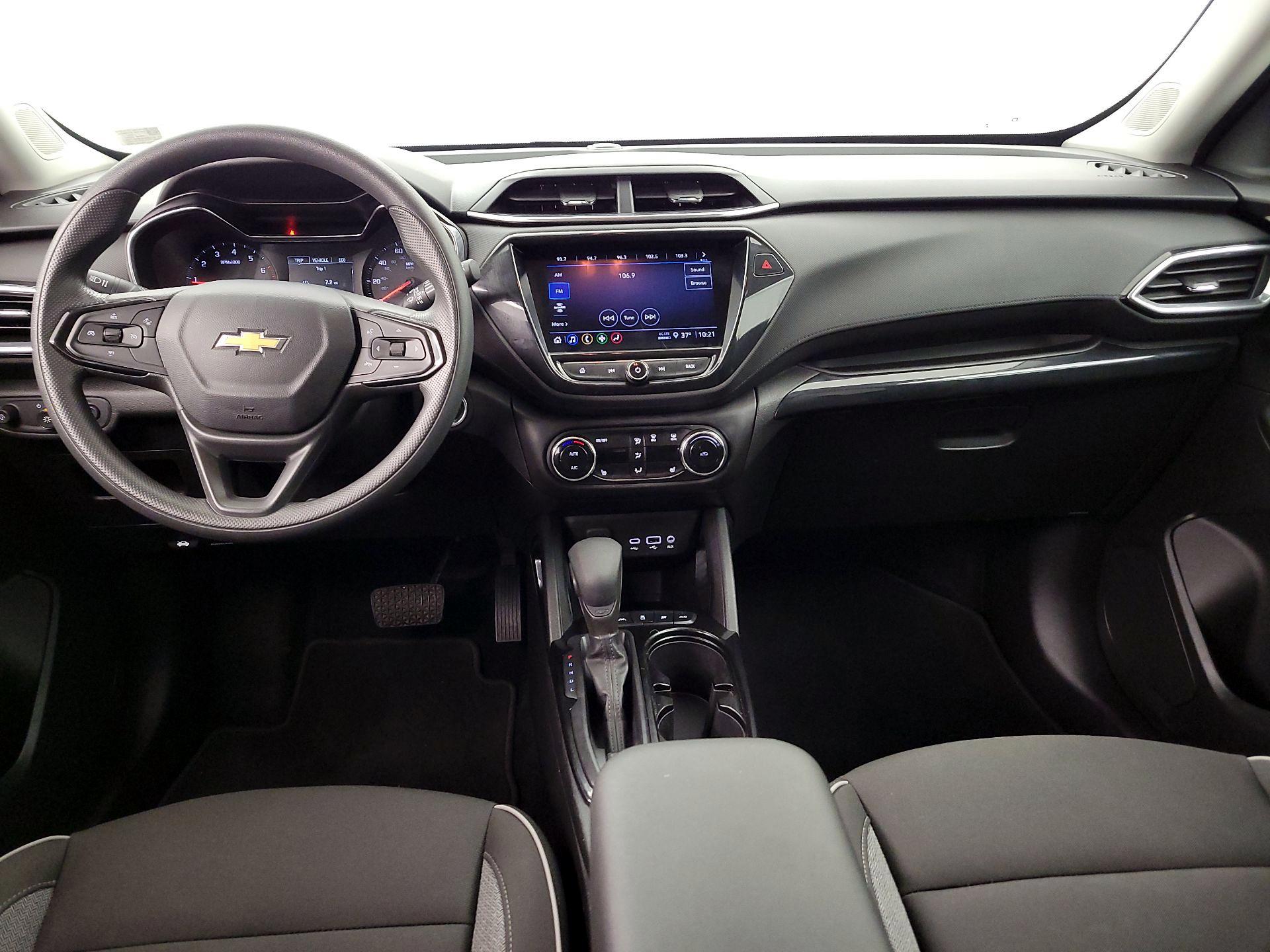 Thumbnail: 2023 Chevrolet TrailBlazer - 9