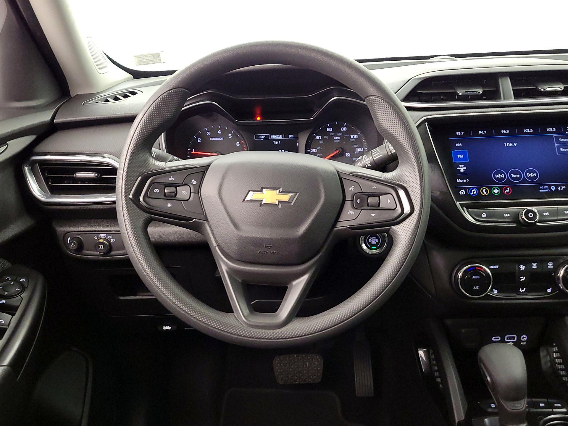 Thumbnail: 2023 Chevrolet TrailBlazer - 10