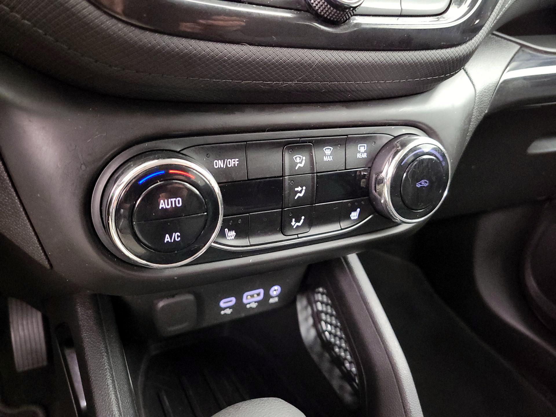 Thumbnail: 2023 Chevrolet TrailBlazer - 16