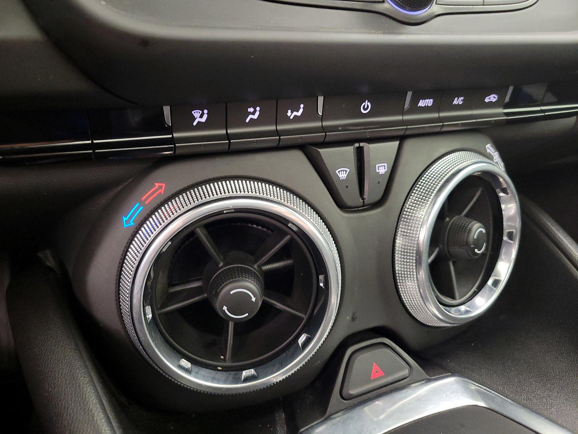 Thumbnail: 2021 Chevrolet Camaro - 16