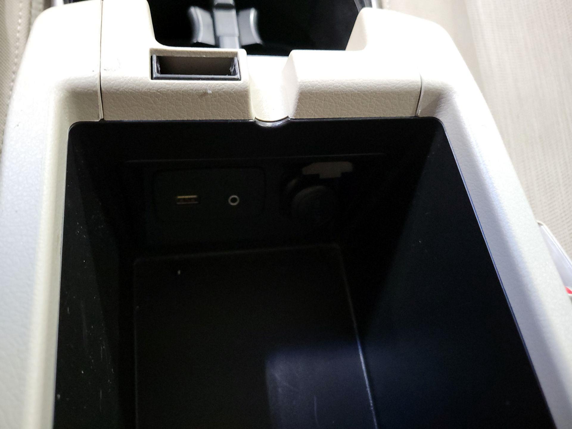 Thumbnail: 2014 Subaru Outback - 17