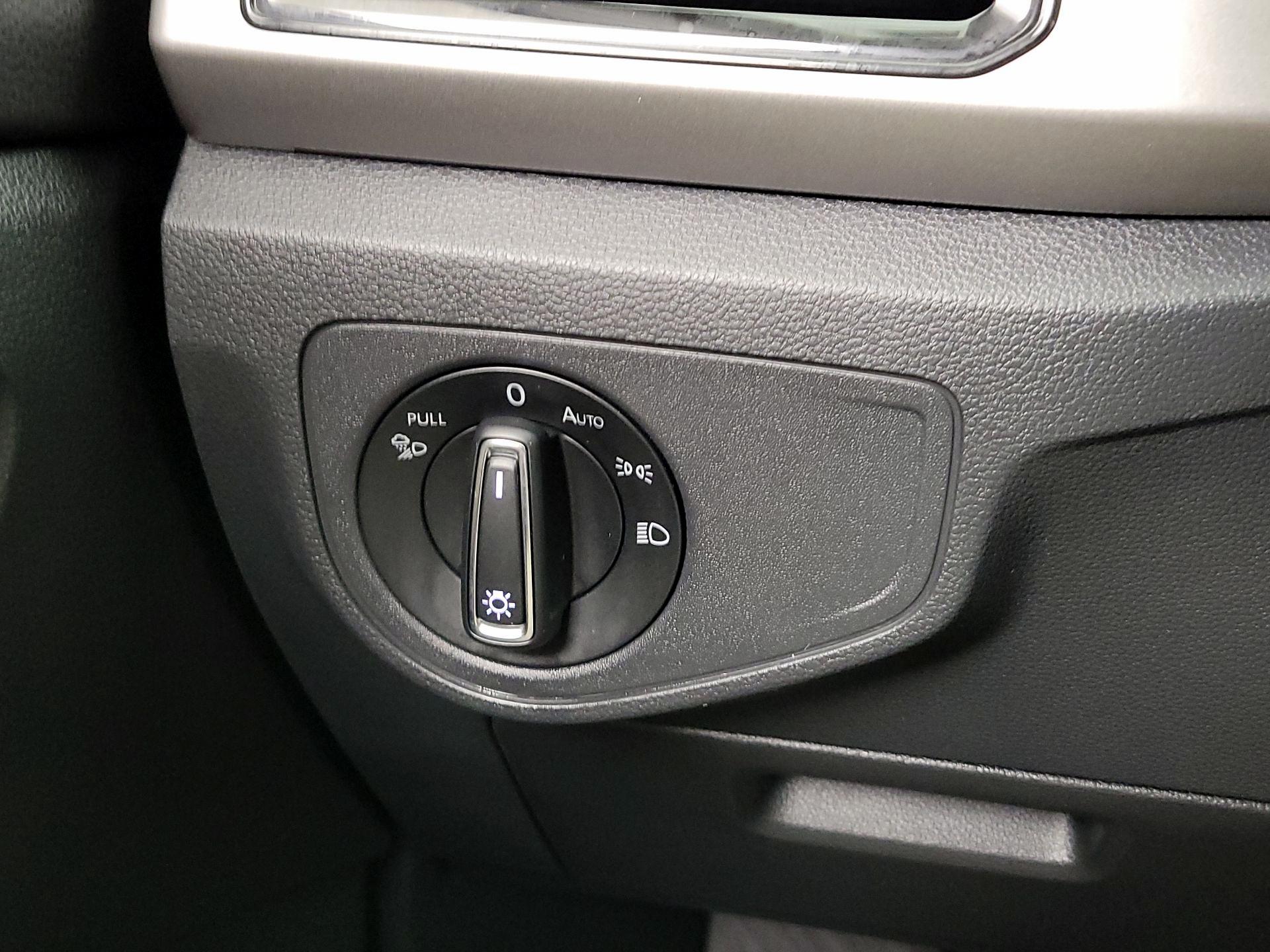 Thumbnail: 2020 Volkswagen Atlas - 13