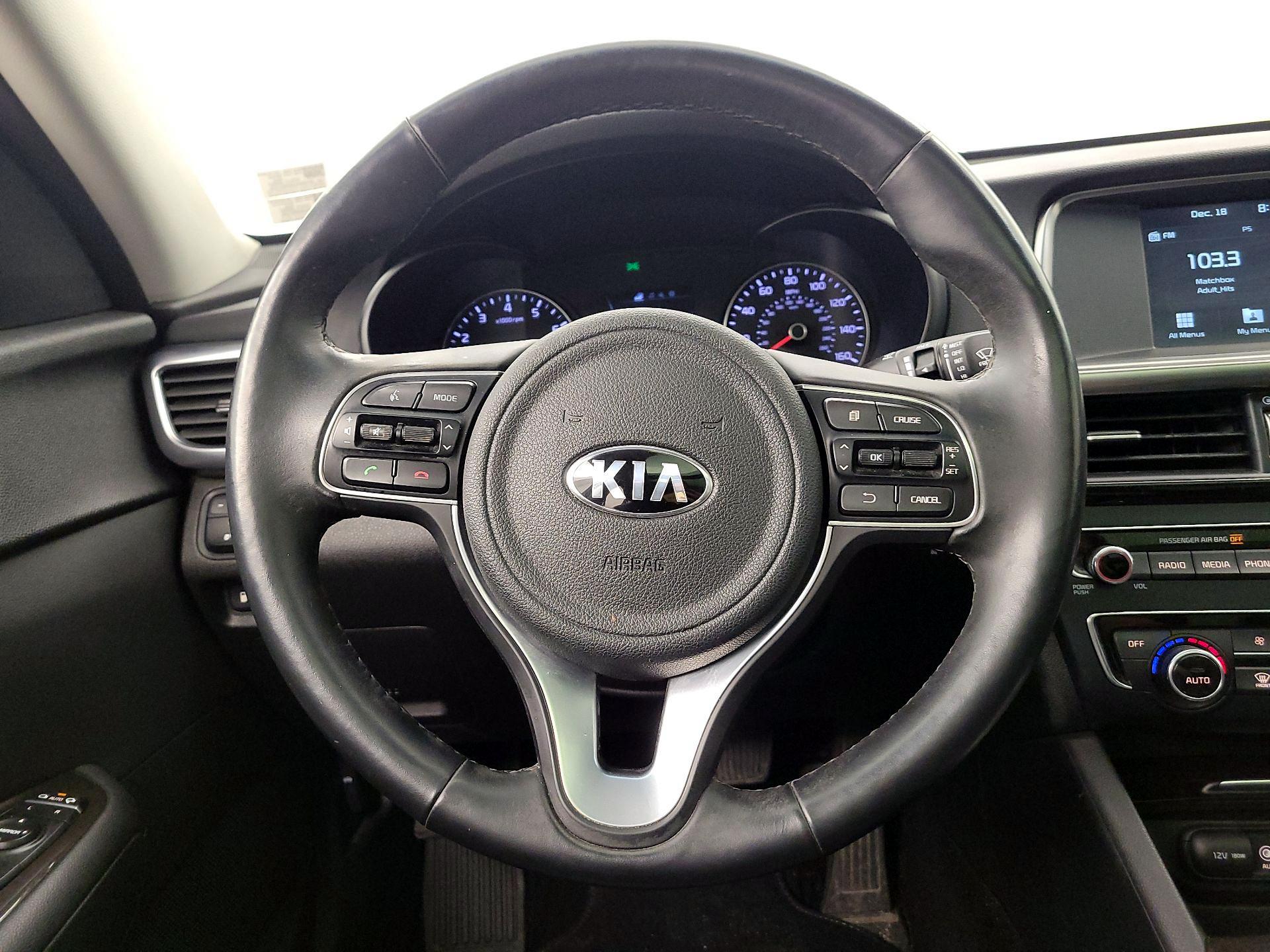 Thumbnail: 2018 Kia Optima - 10