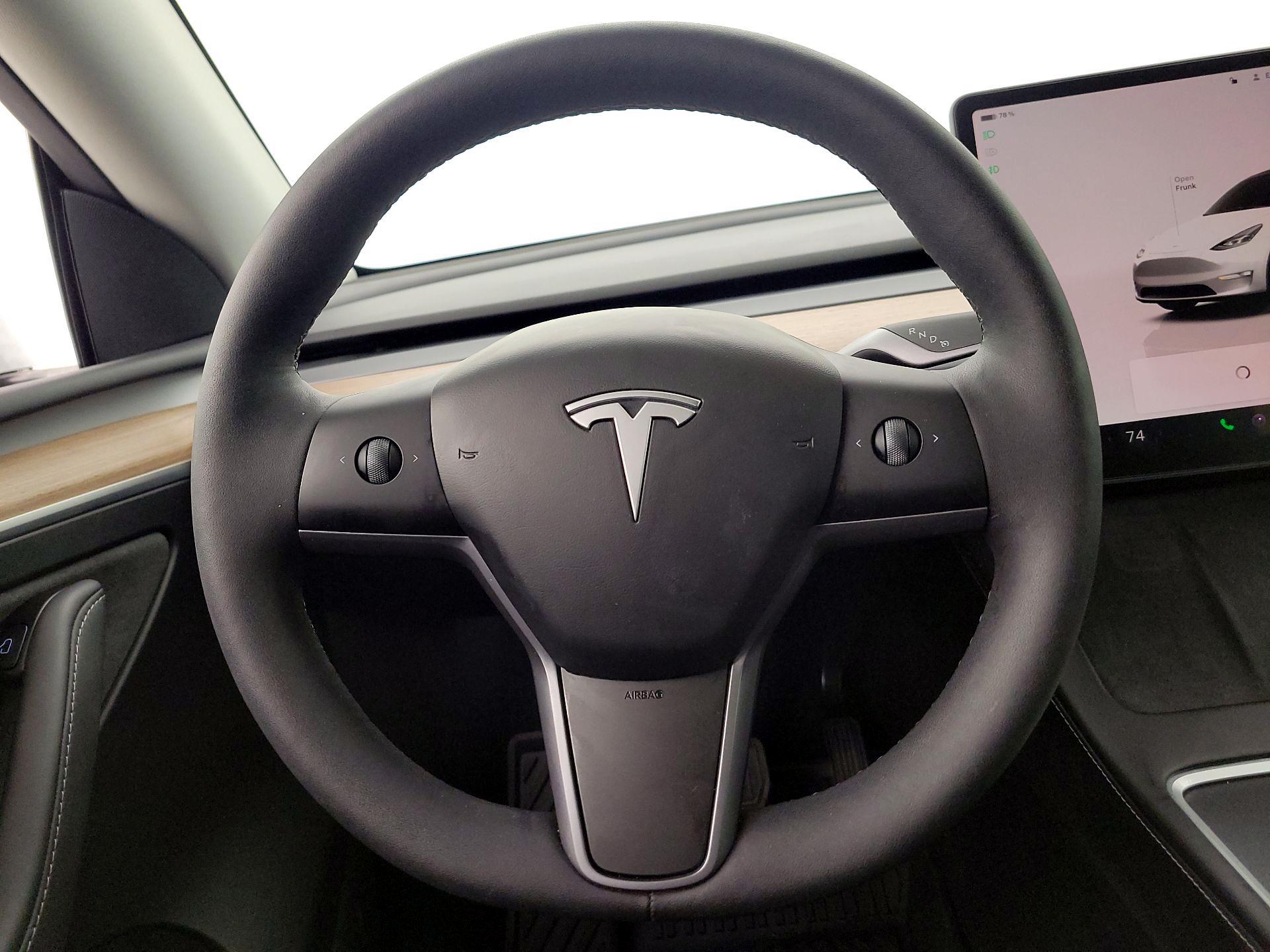 Thumbnail: 2024 Tesla Model Y - 10