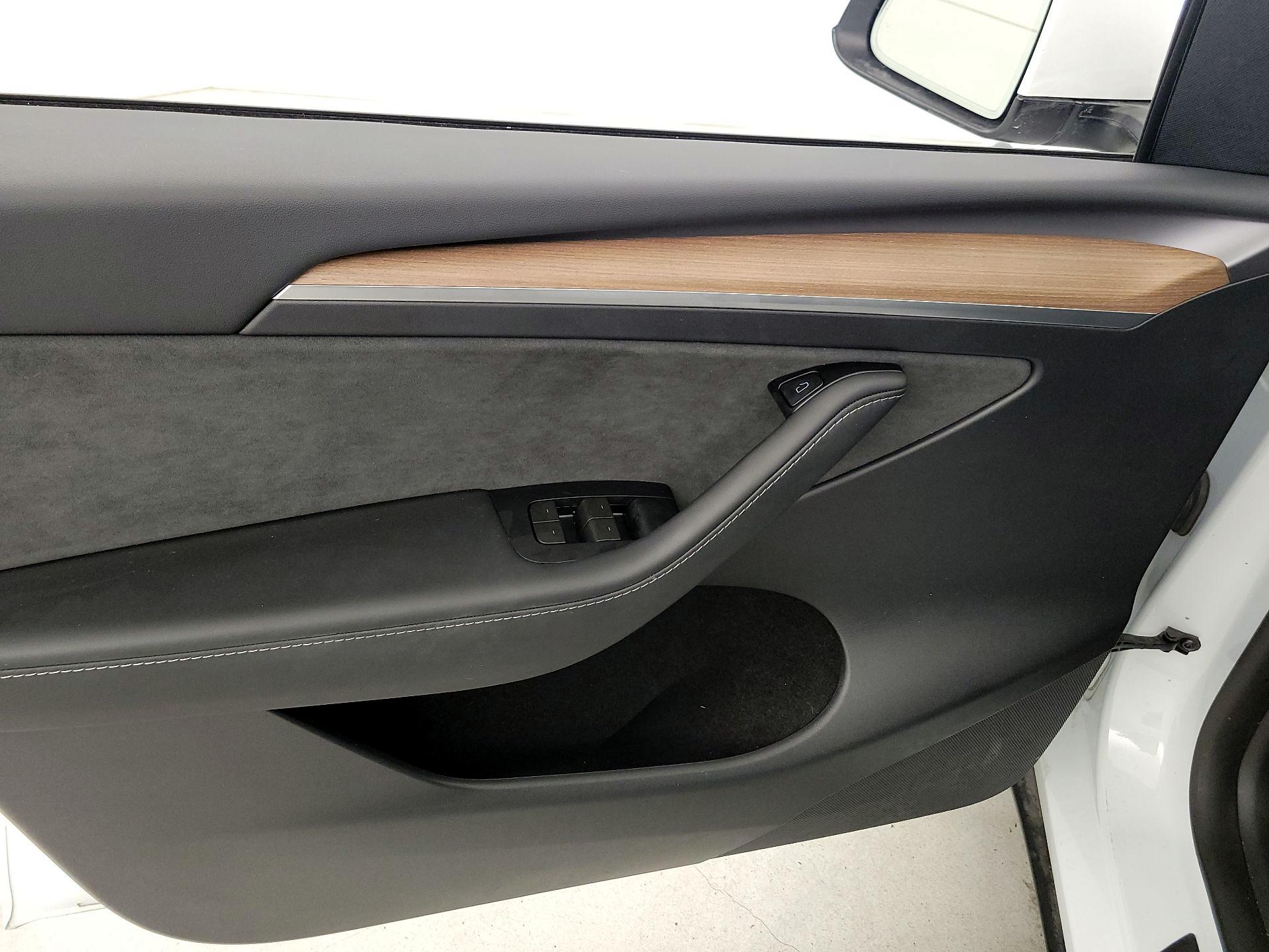 Thumbnail: 2024 Tesla Model Y - 12