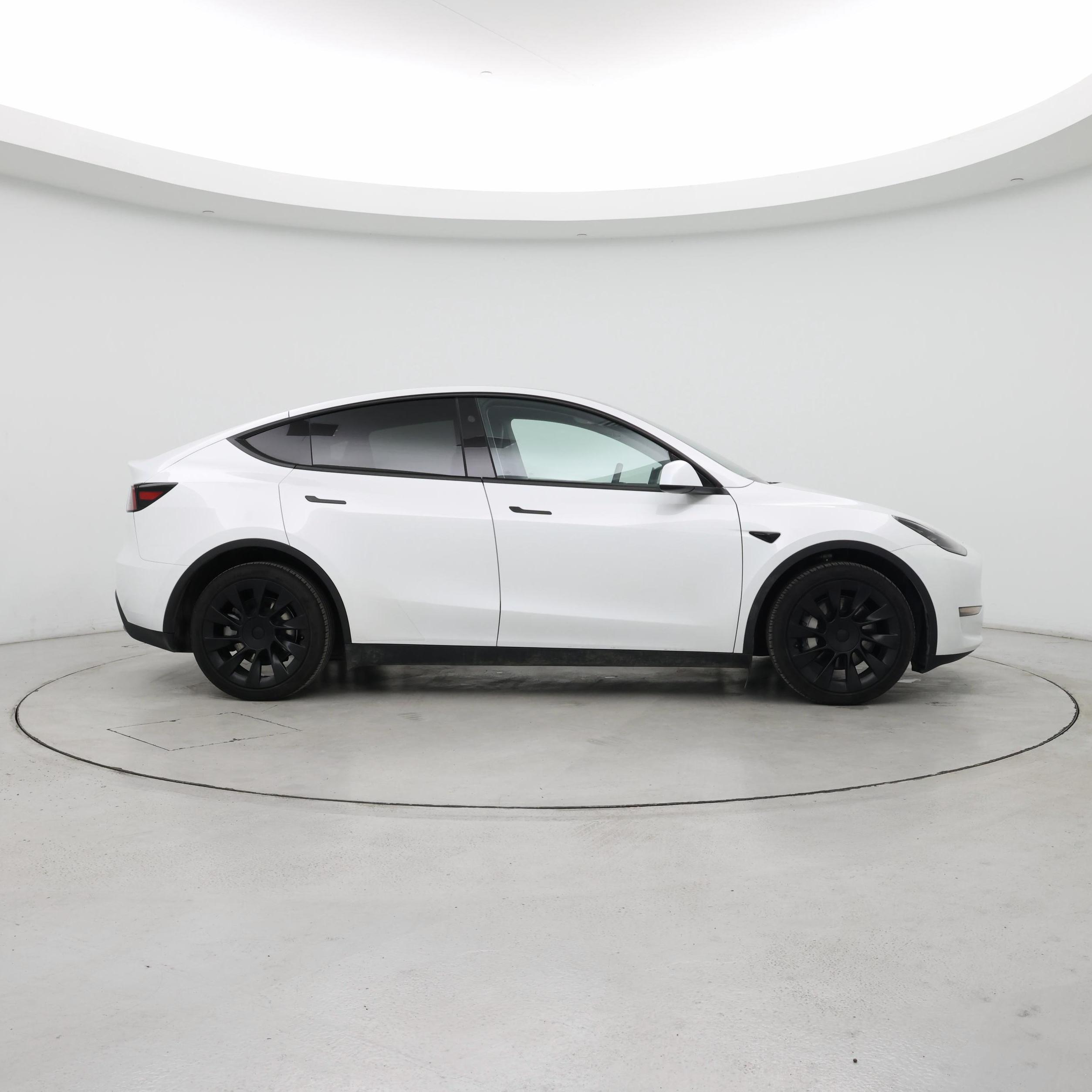 Thumbnail: 2024 Tesla Model Y - 7