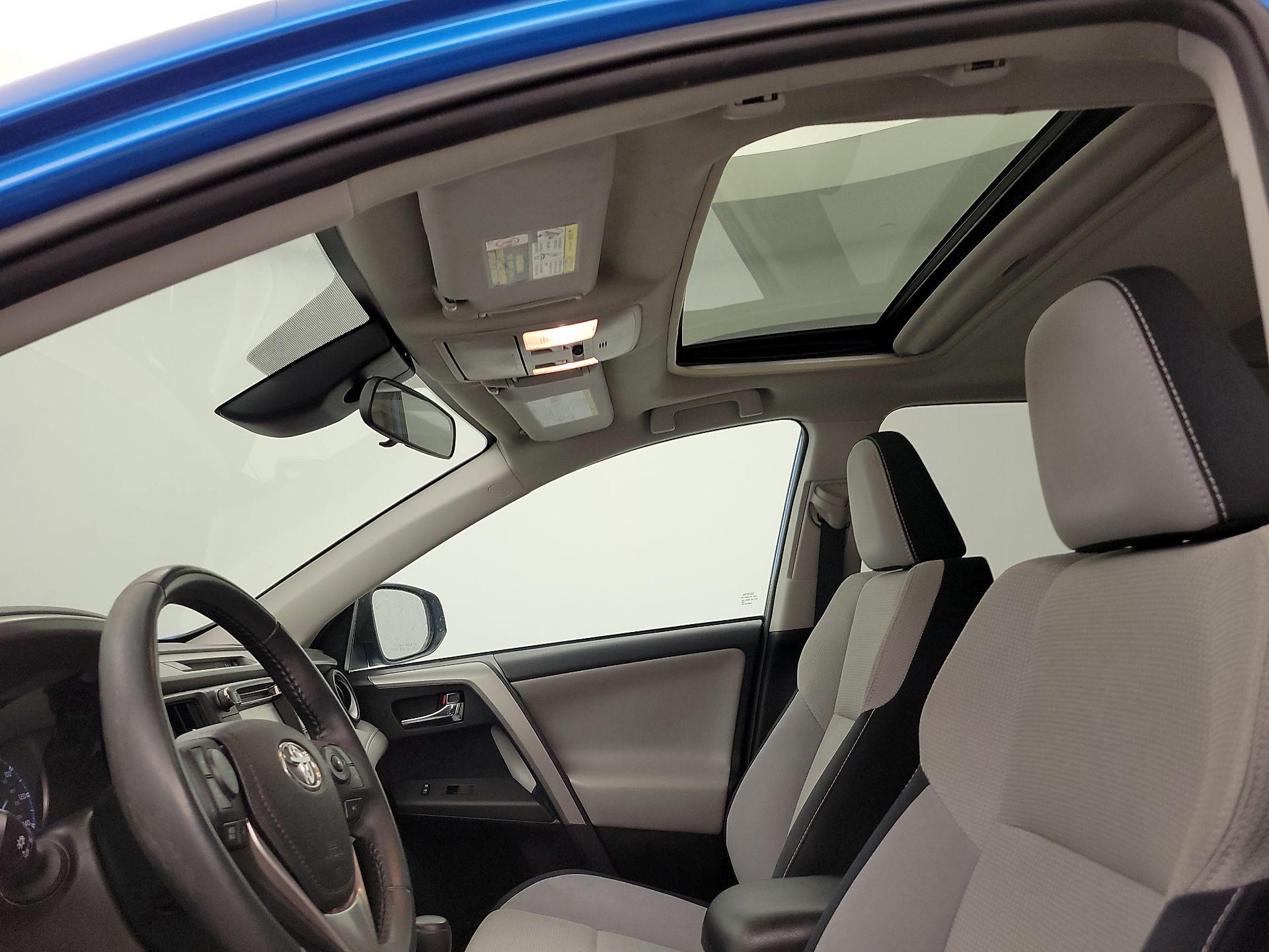 Thumbnail: 2017 Toyota RAV4 - 19