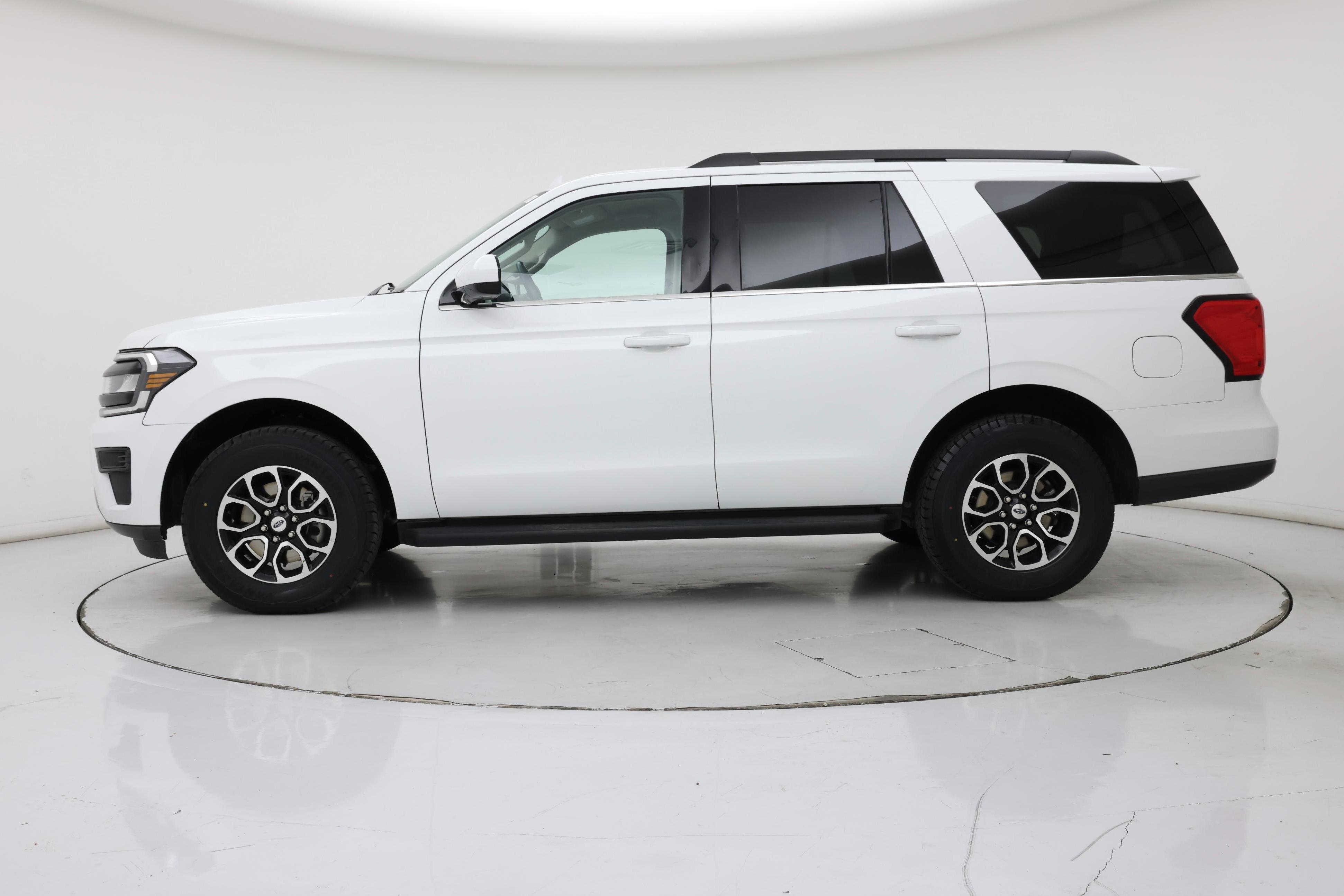 Thumbnail: 2024 Ford Expedition - 3