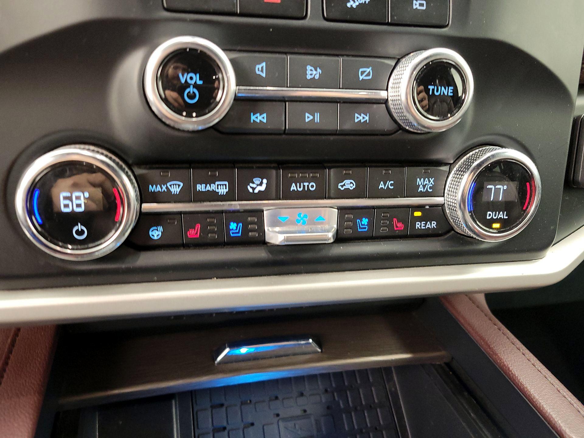 Thumbnail: 2024 Ford Expedition MAX - 17