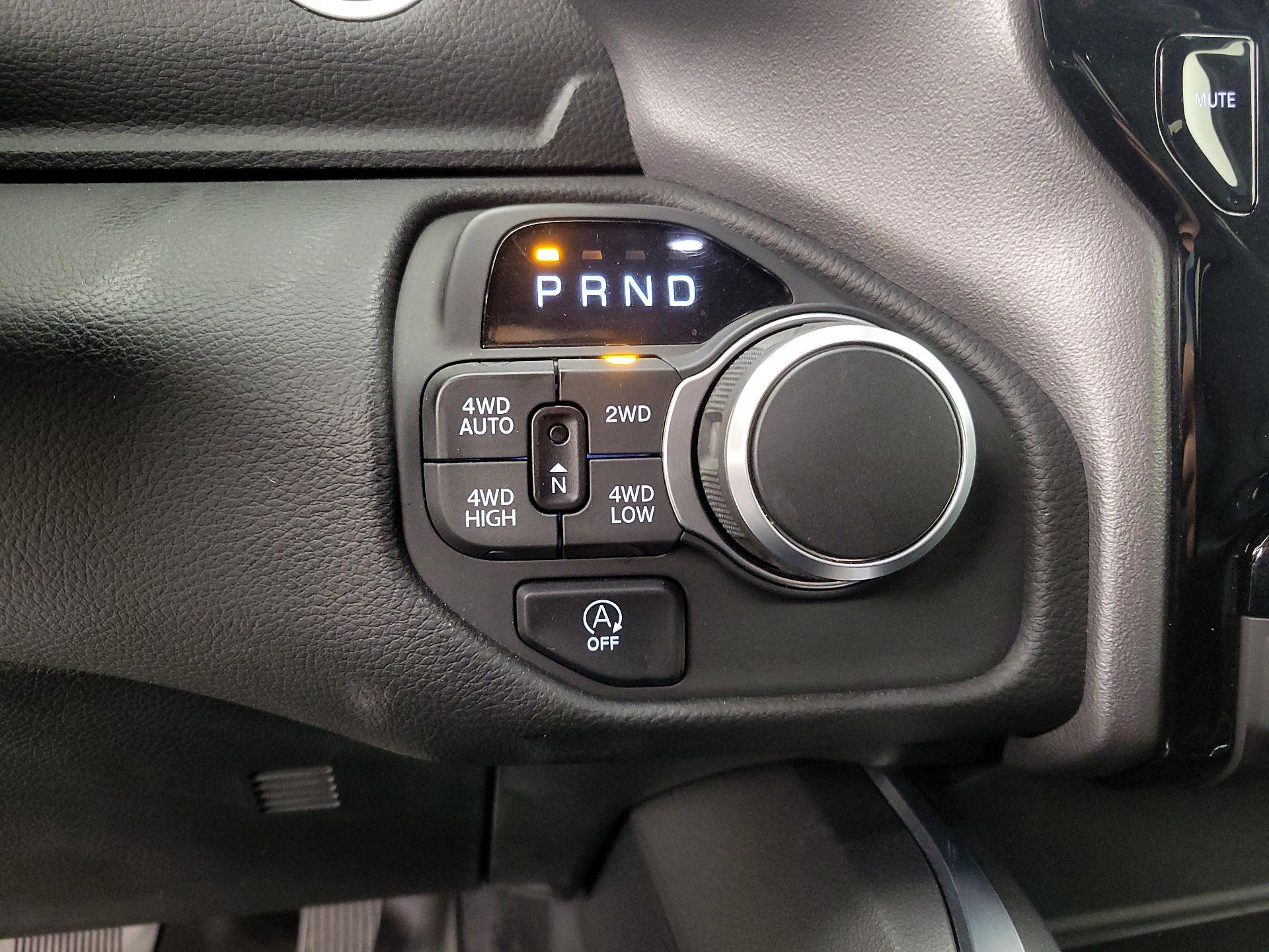 Thumbnail: 2025 RAM 1500 - 16