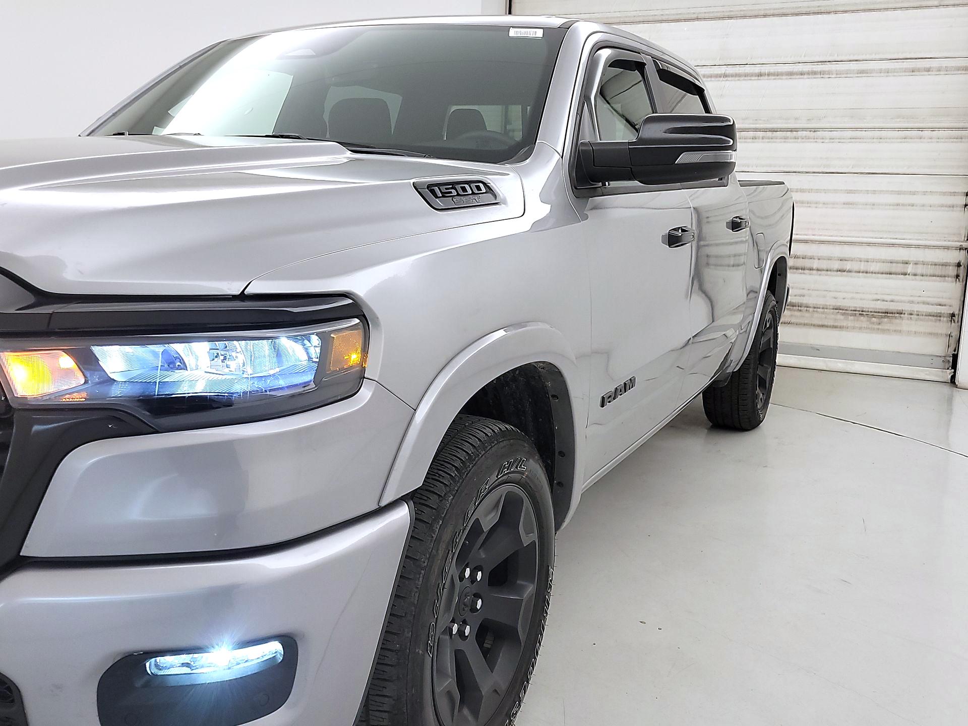 Thumbnail: 2025 RAM 1500 - 3