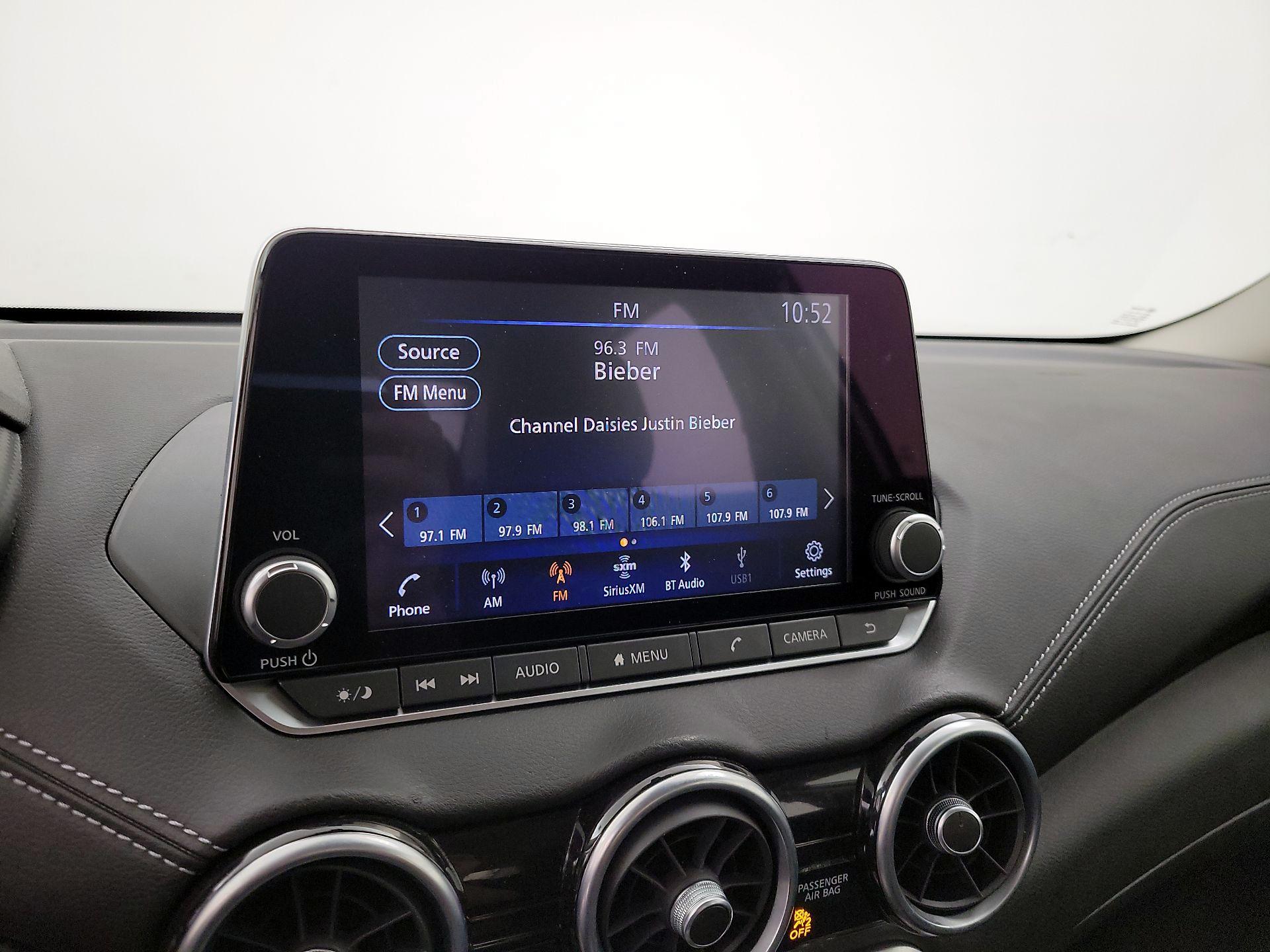 Thumbnail: 2020 Nissan Sentra - 15