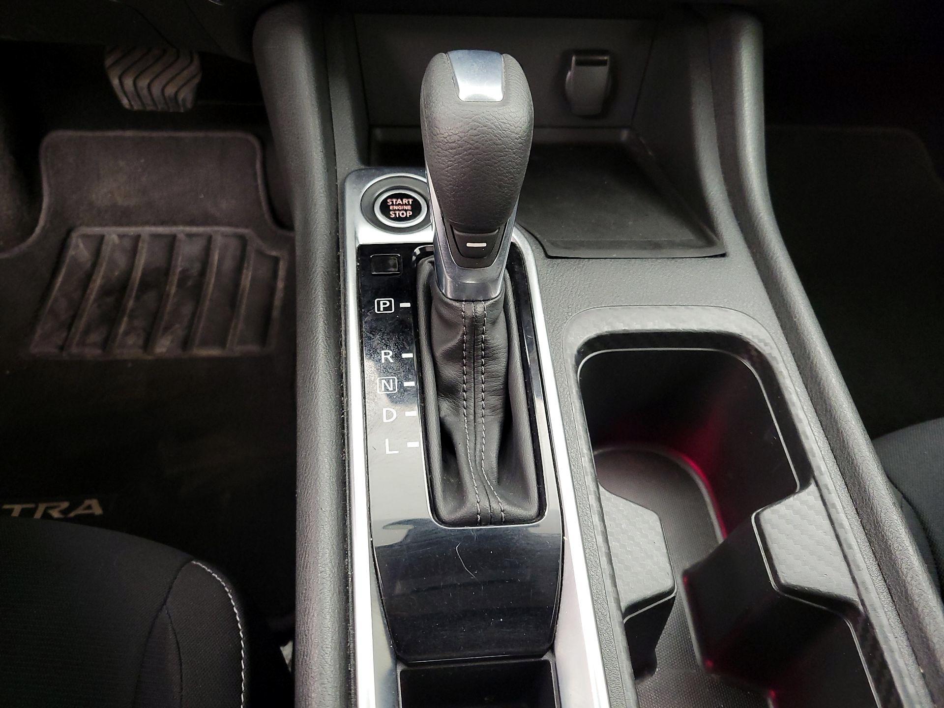 Thumbnail: 2020 Nissan Sentra - 17