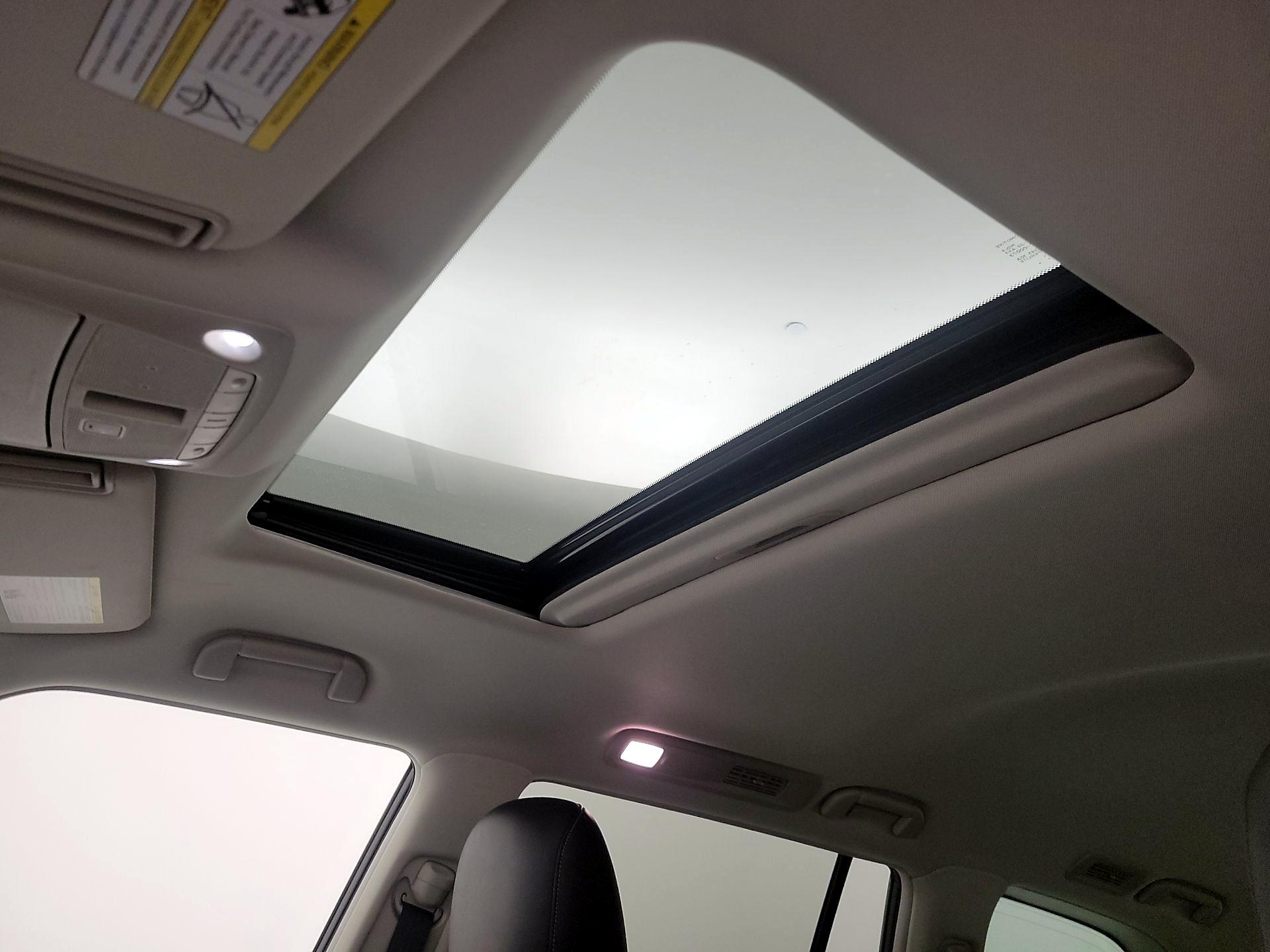 Thumbnail: 2023 INFINITI QX80 - 20