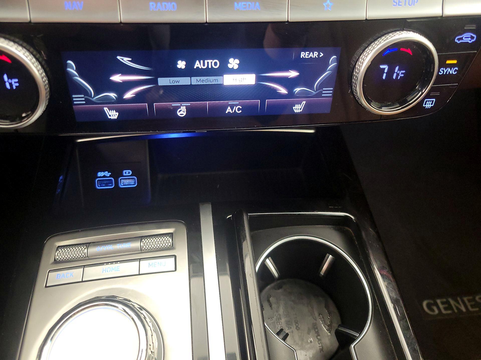 Thumbnail: 2023 Genesis G80 - 19