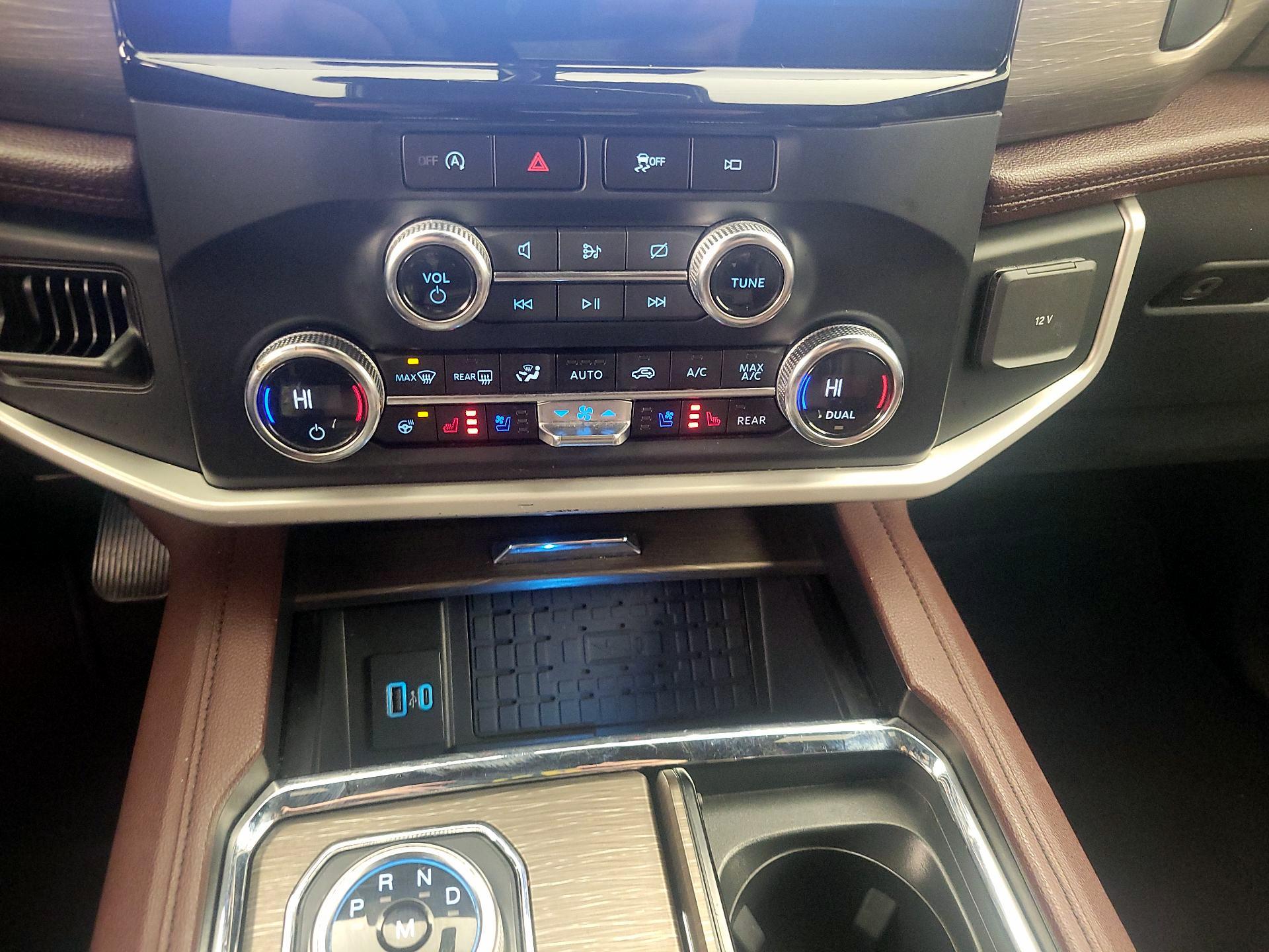 Thumbnail: 2024 Ford Expedition MAX - 17