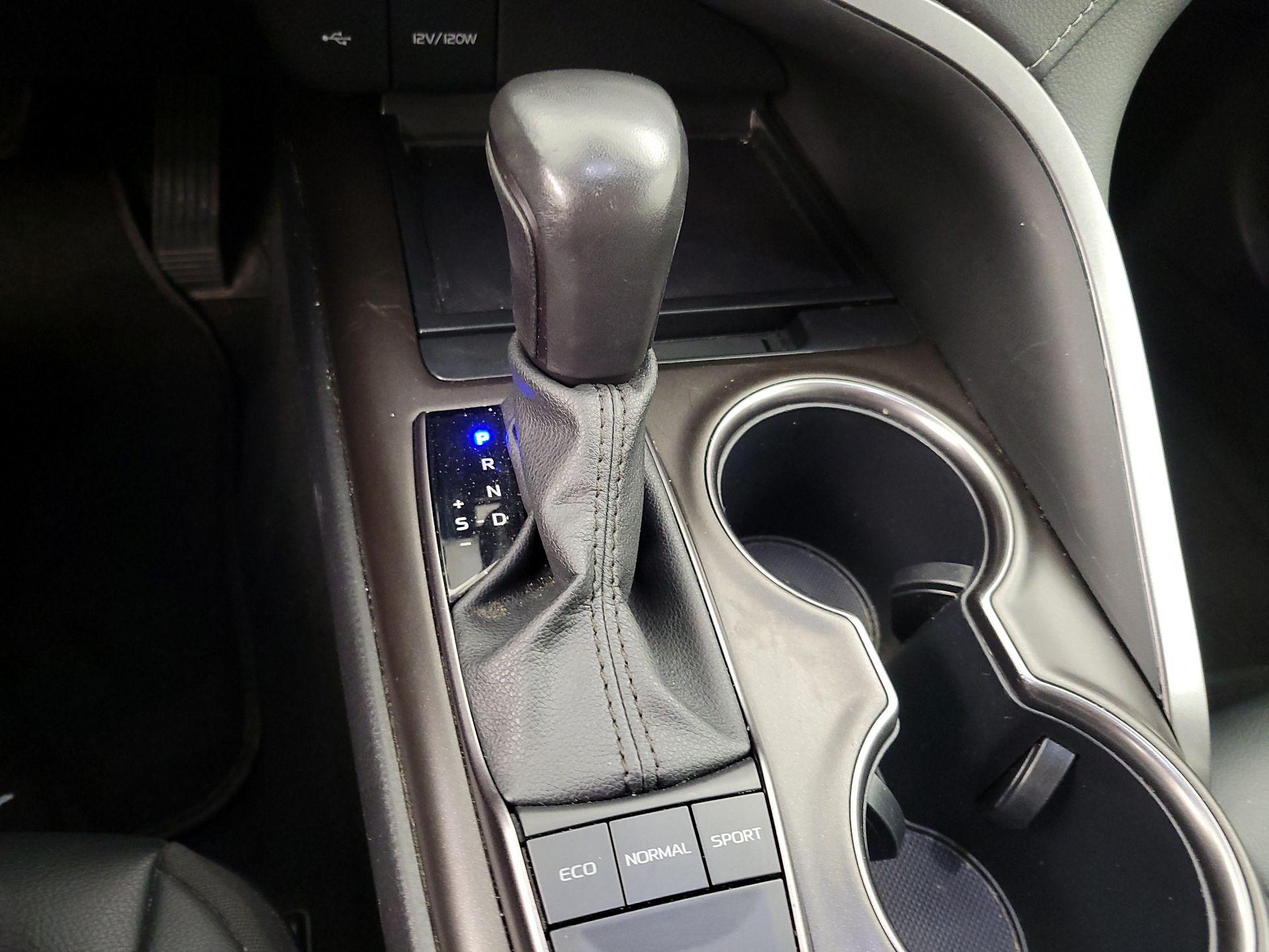 Thumbnail: 2024 Toyota Camry - 15