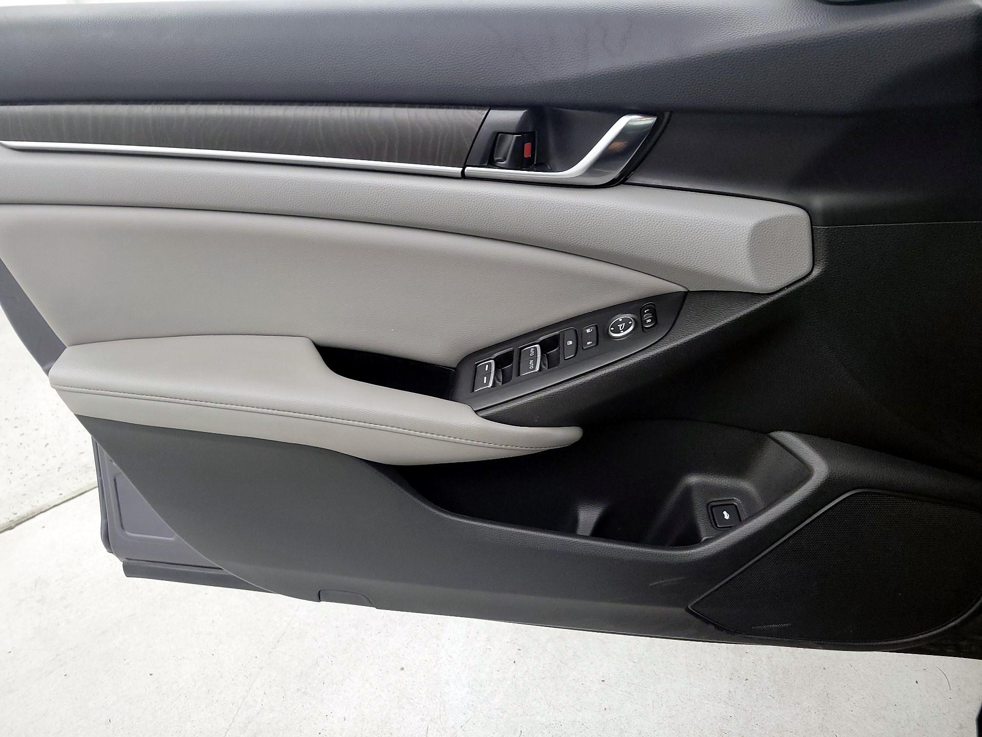 Thumbnail: 2020 Honda Accord - 12