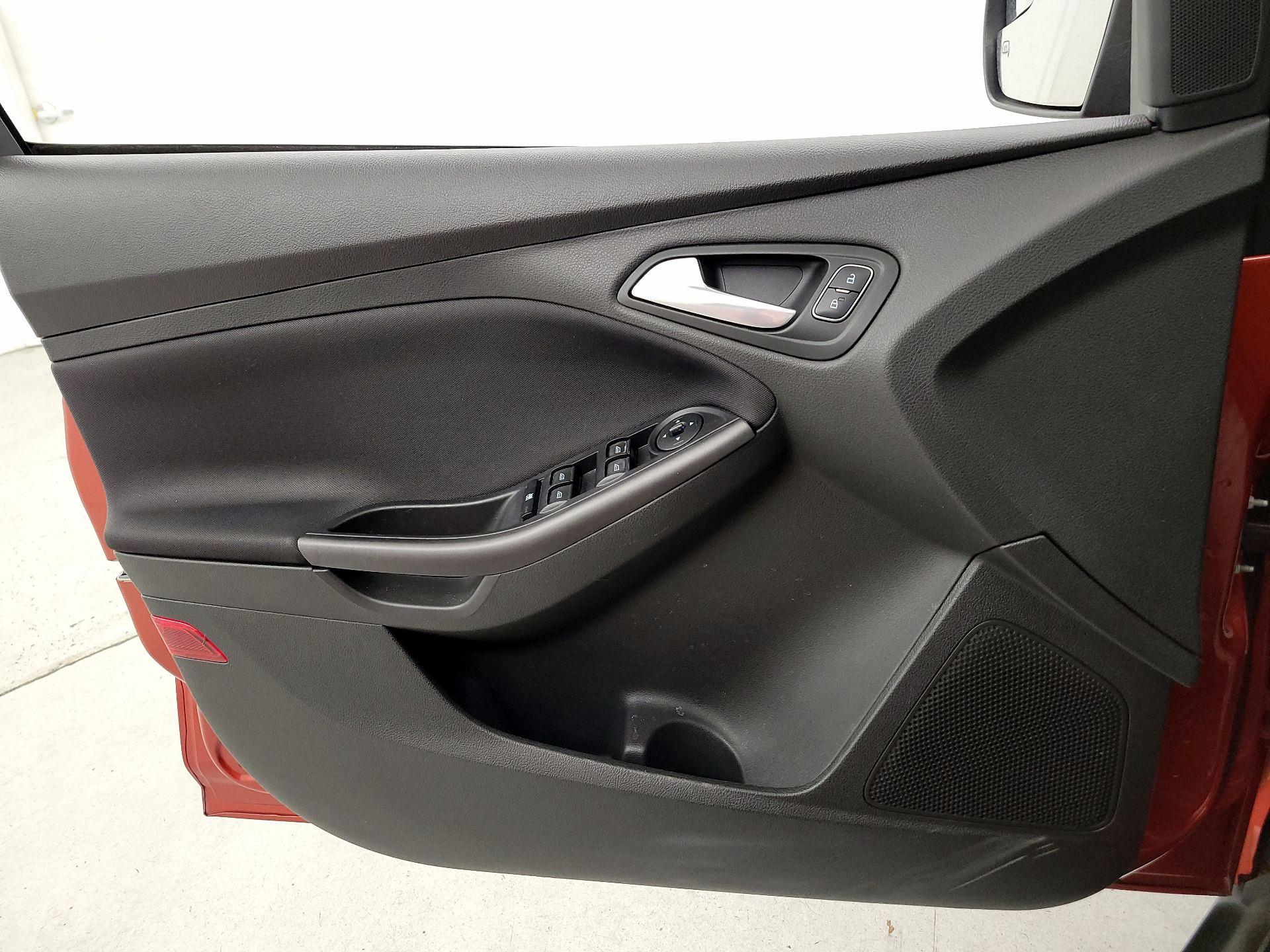 Thumbnail: 2018 Ford Focus - 12