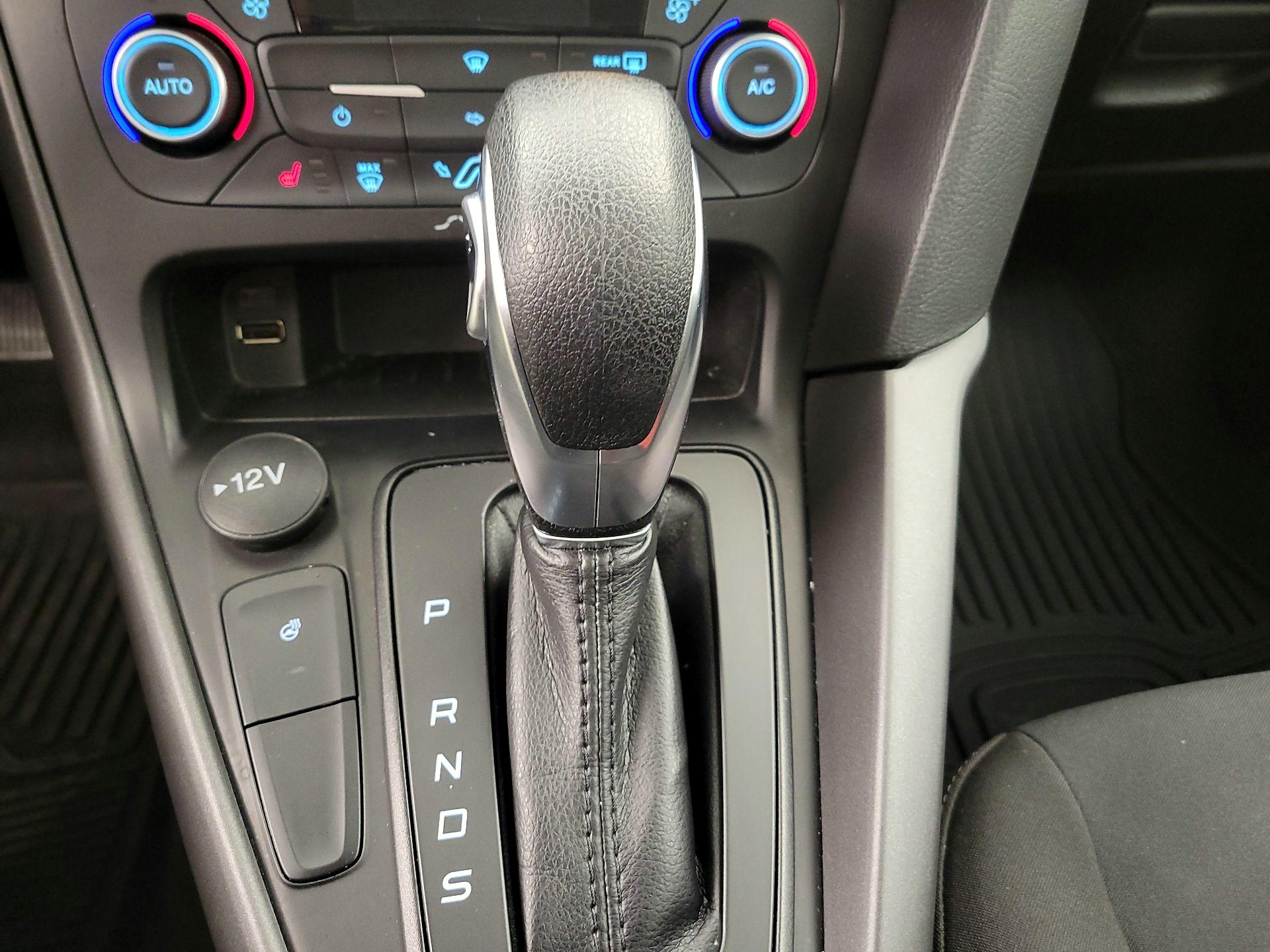 Thumbnail: 2018 Ford Focus - 17