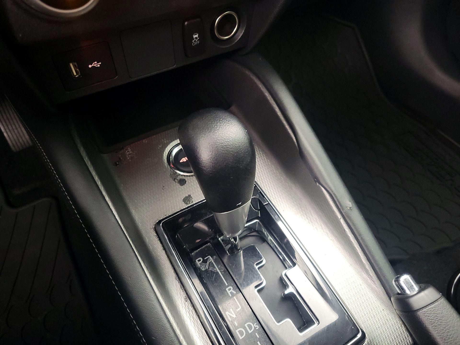 Thumbnail: 2024 Mitsubishi Outlander Sport - 17