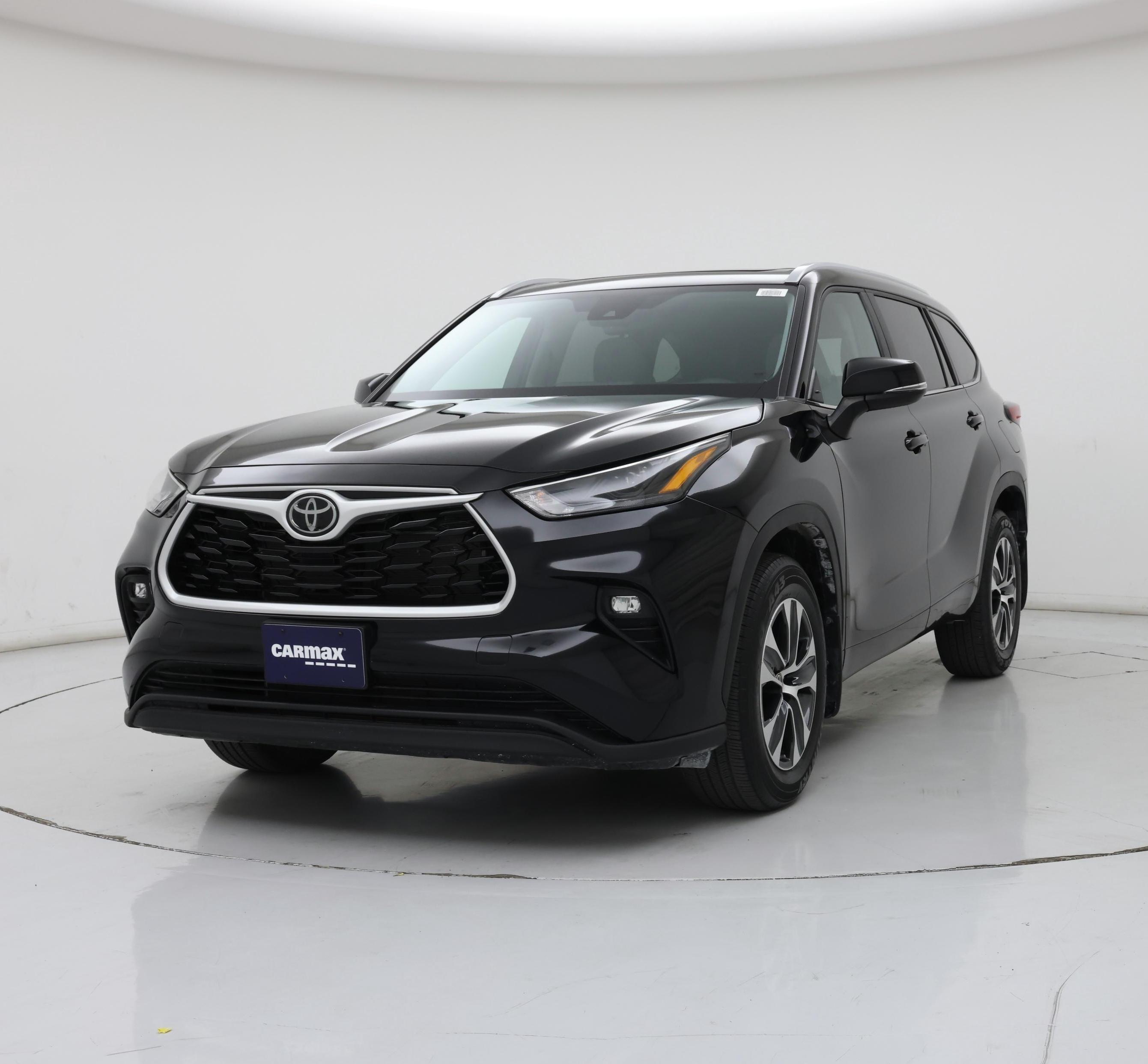 Thumbnail: 2023 Toyota Highlander - 4