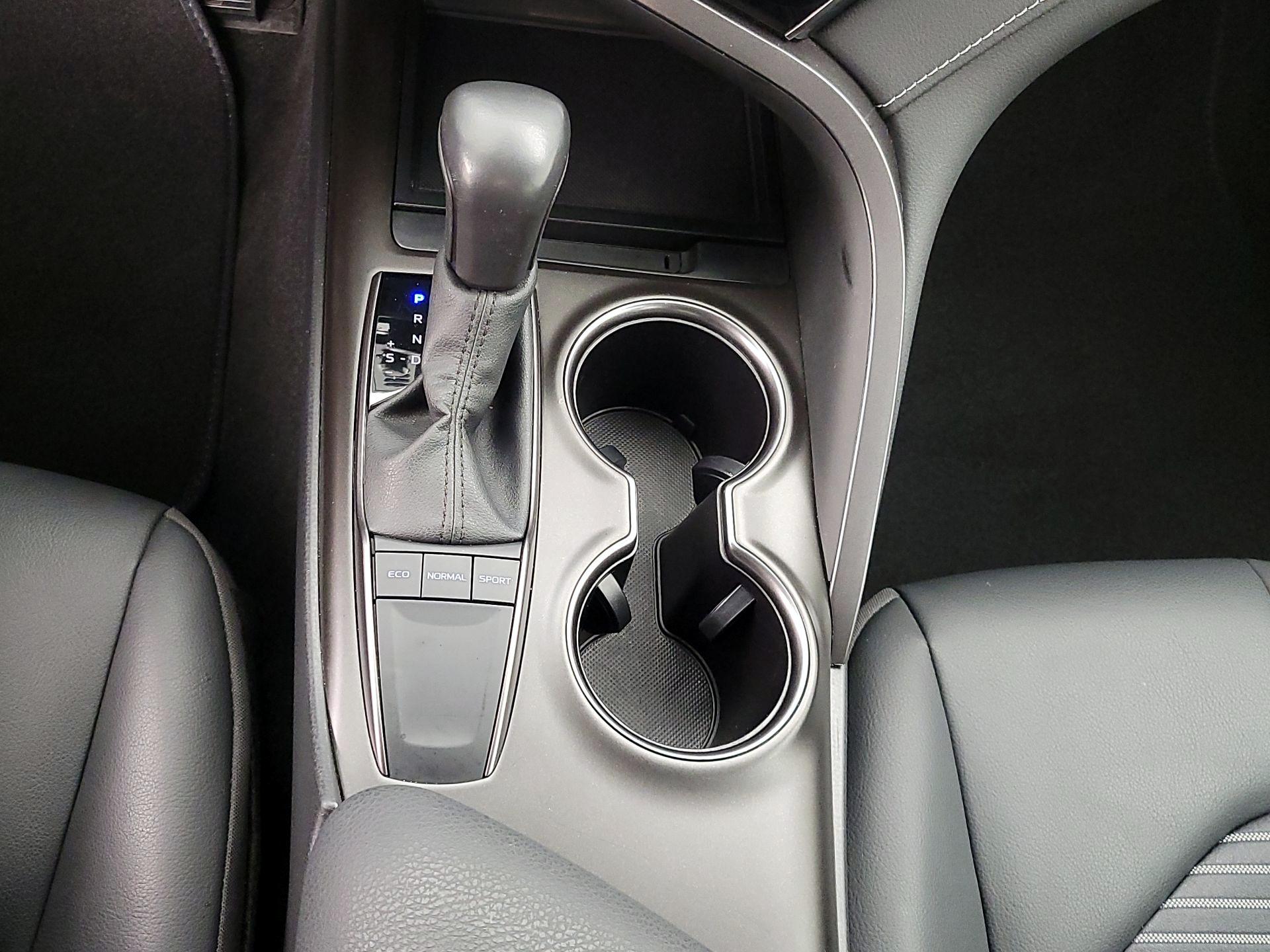 Thumbnail: 2024 Toyota Camry - 17