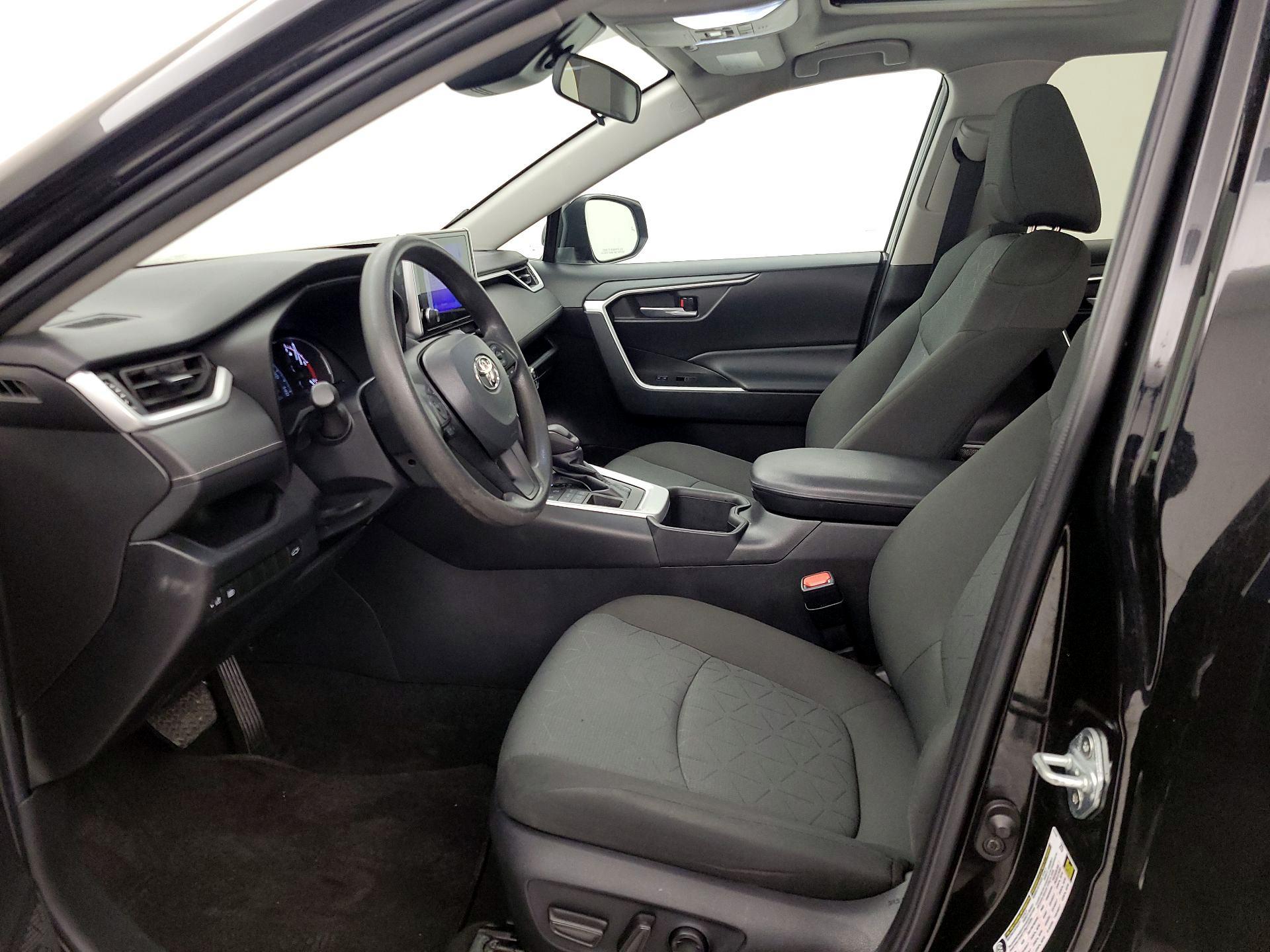 Thumbnail: 2023 Toyota RAV4 - 9