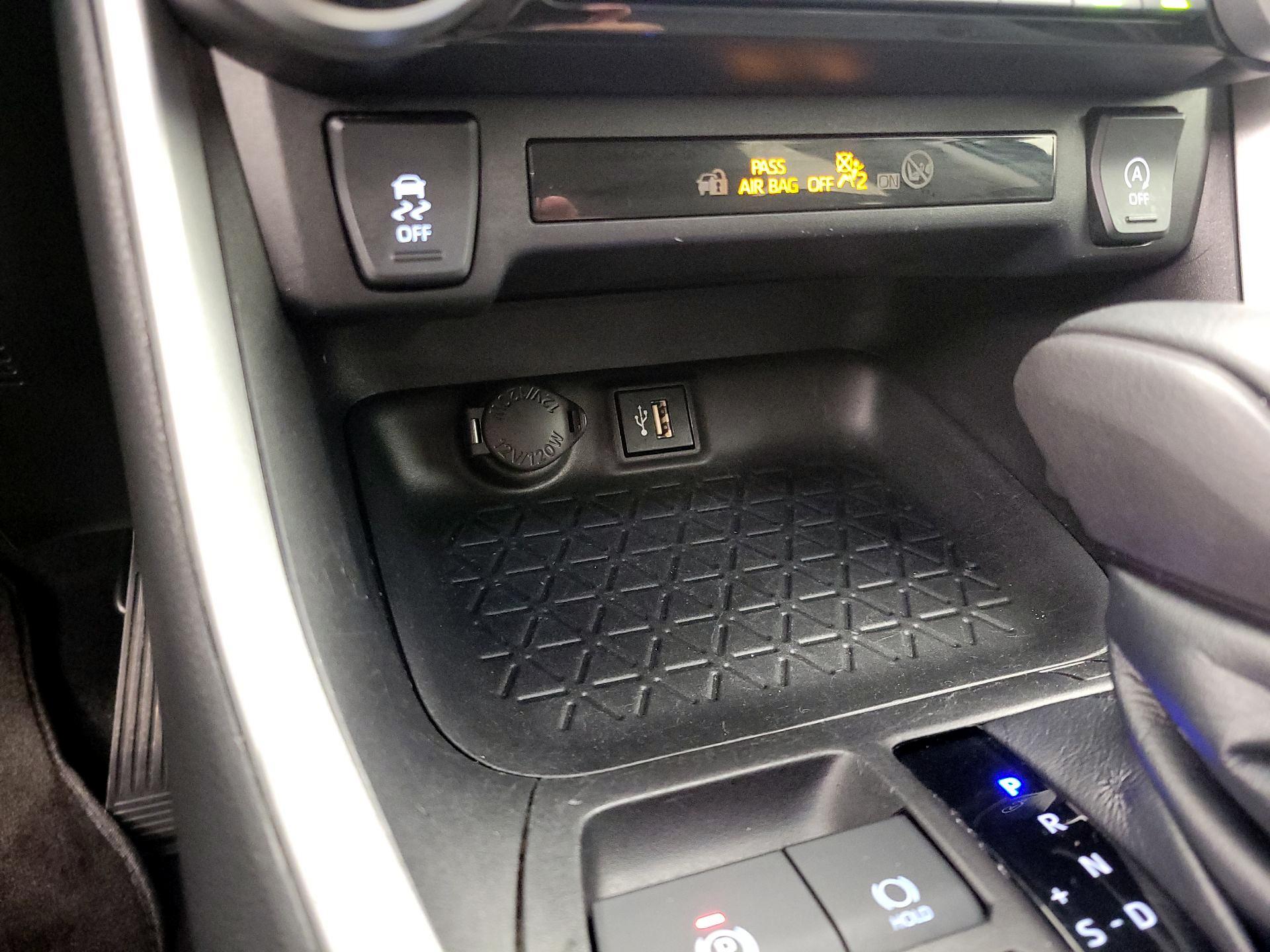 Thumbnail: 2023 Toyota RAV4 - 16