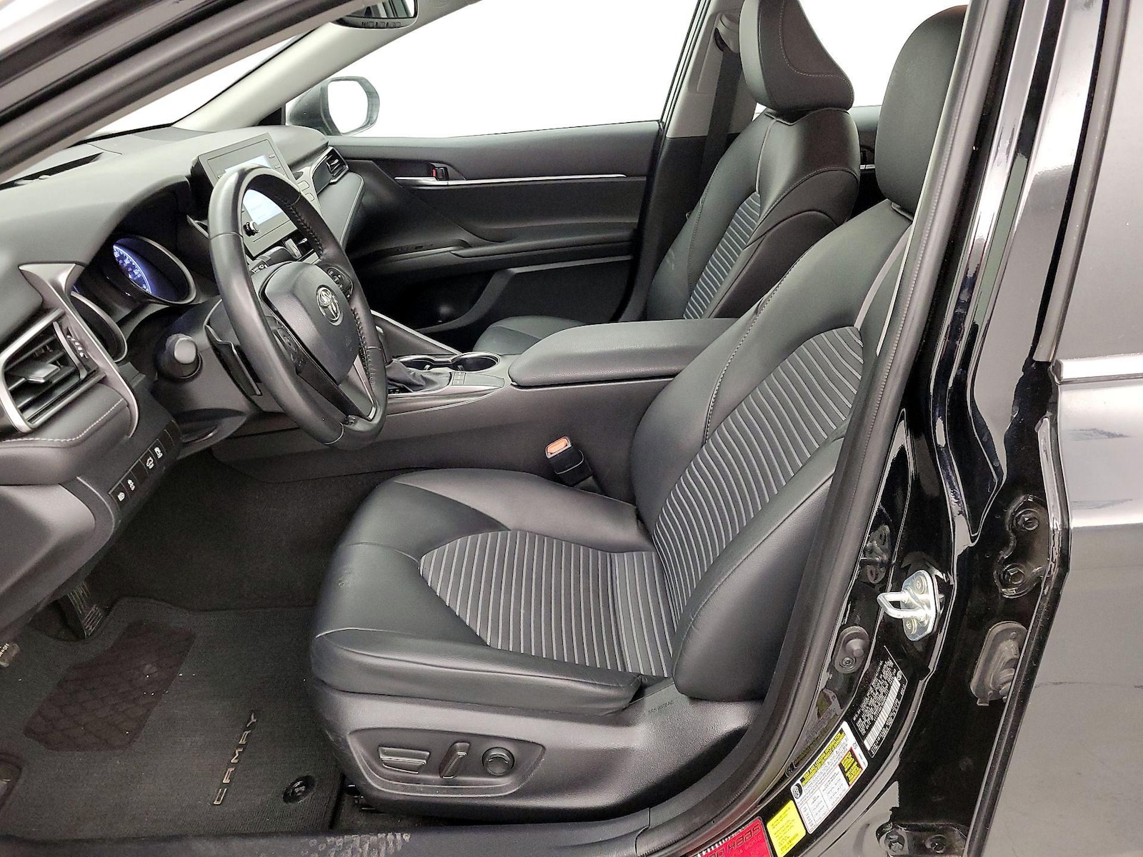 Power Seat(s) & Side Airbags