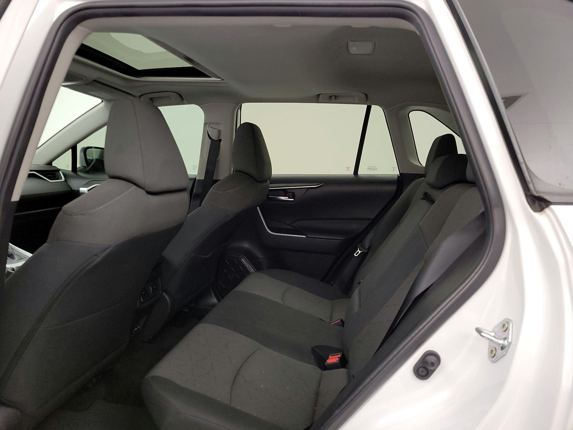 Thumbnail: 2024 Toyota RAV4 - 20