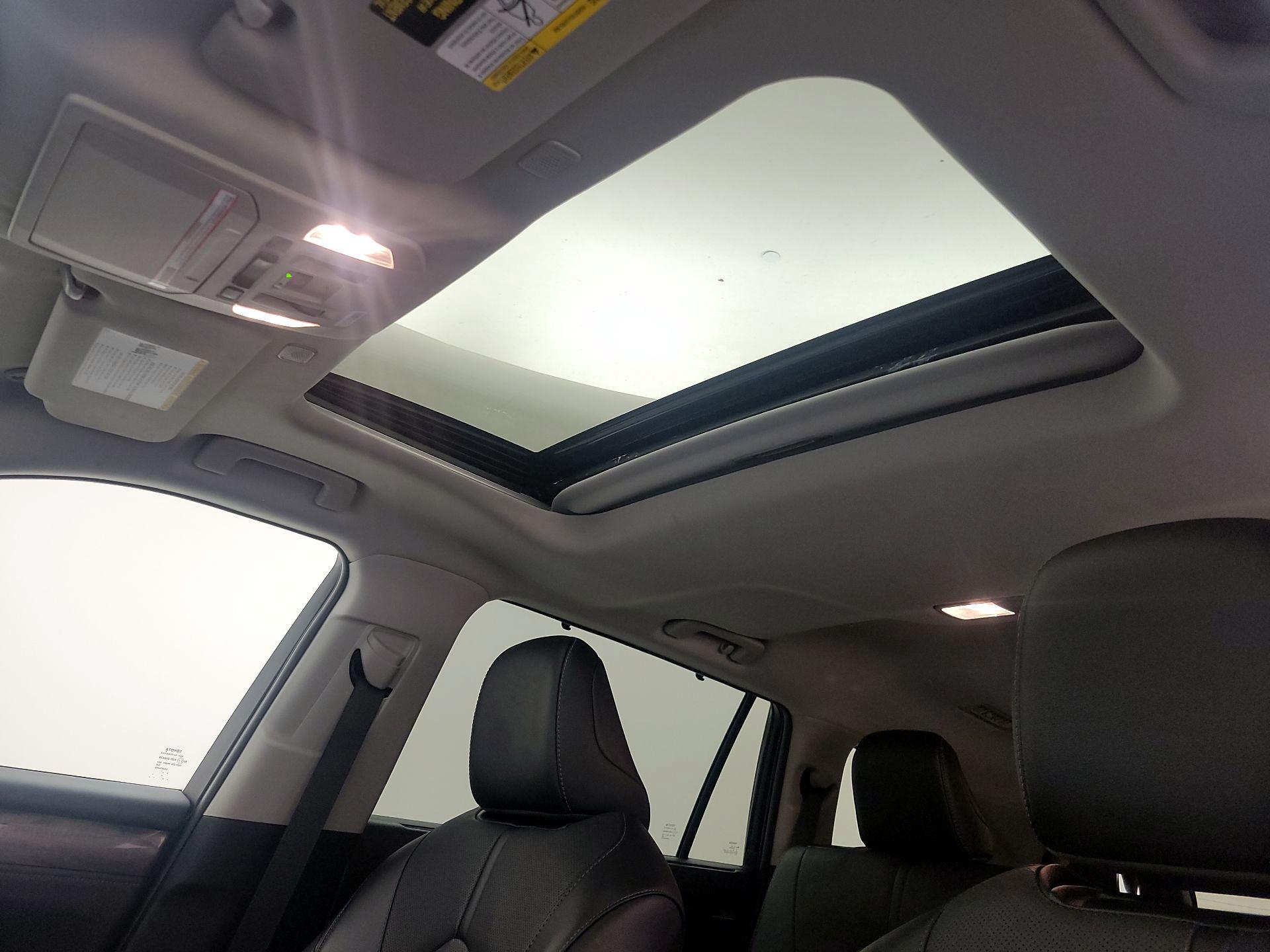 Thumbnail: 2024 Toyota Highlander - 19