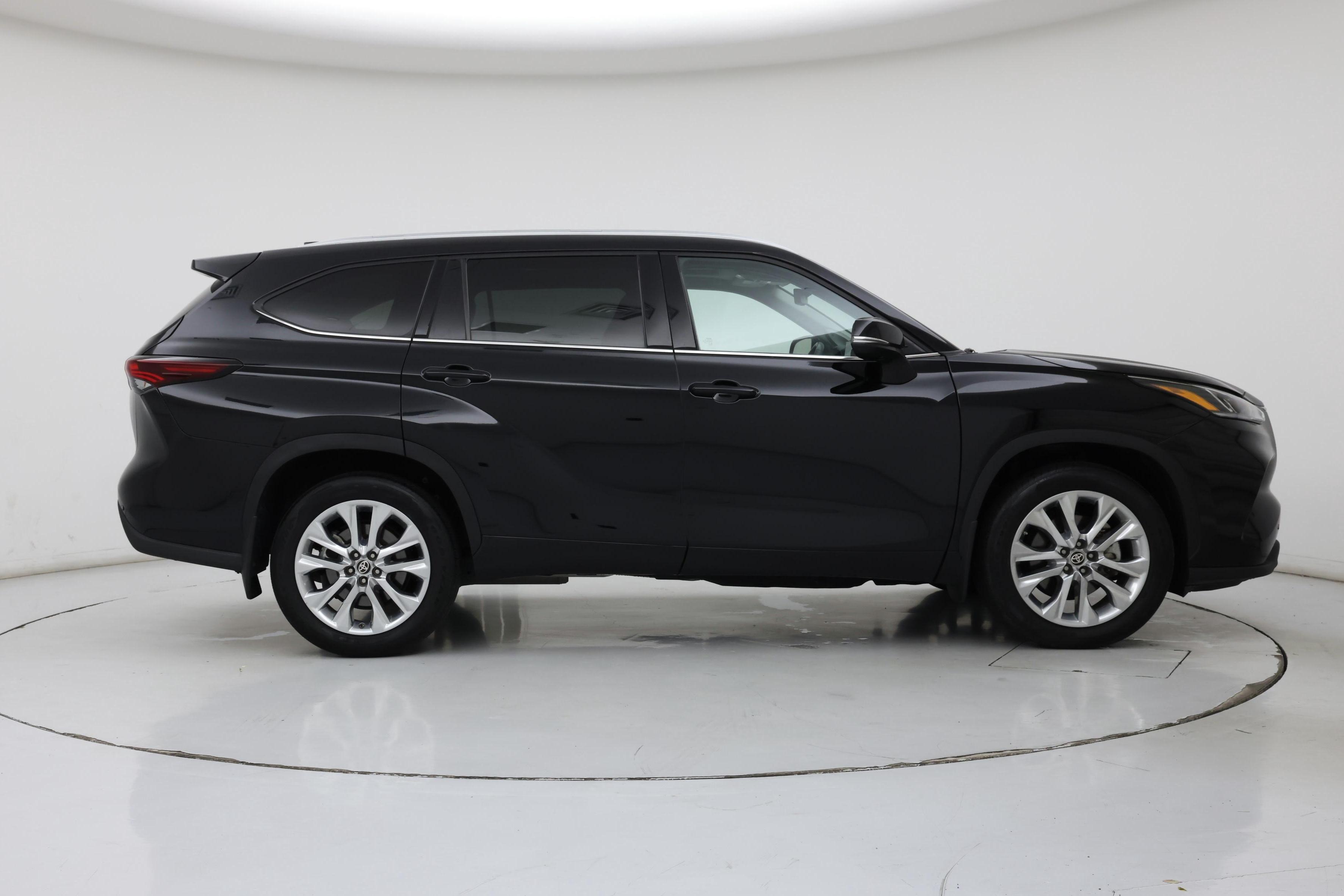 Thumbnail: 2024 Toyota Highlander - 7