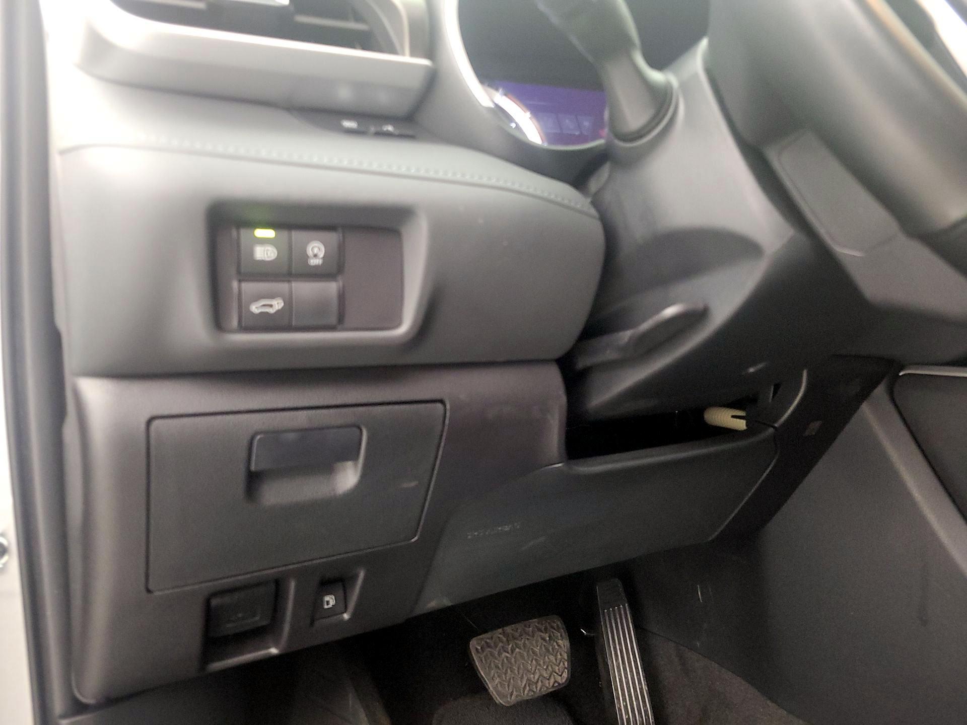 Thumbnail: 2023 Toyota Highlander - 13