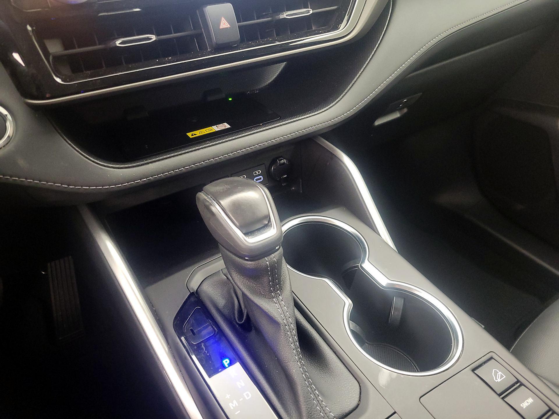 Thumbnail: 2023 Toyota Highlander - 17